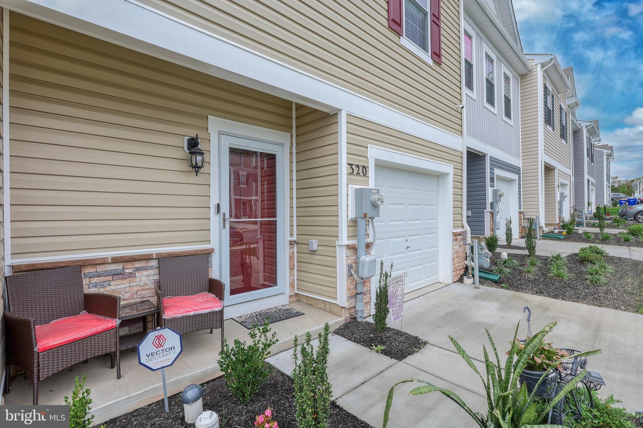 LOCUST RUN - Residential