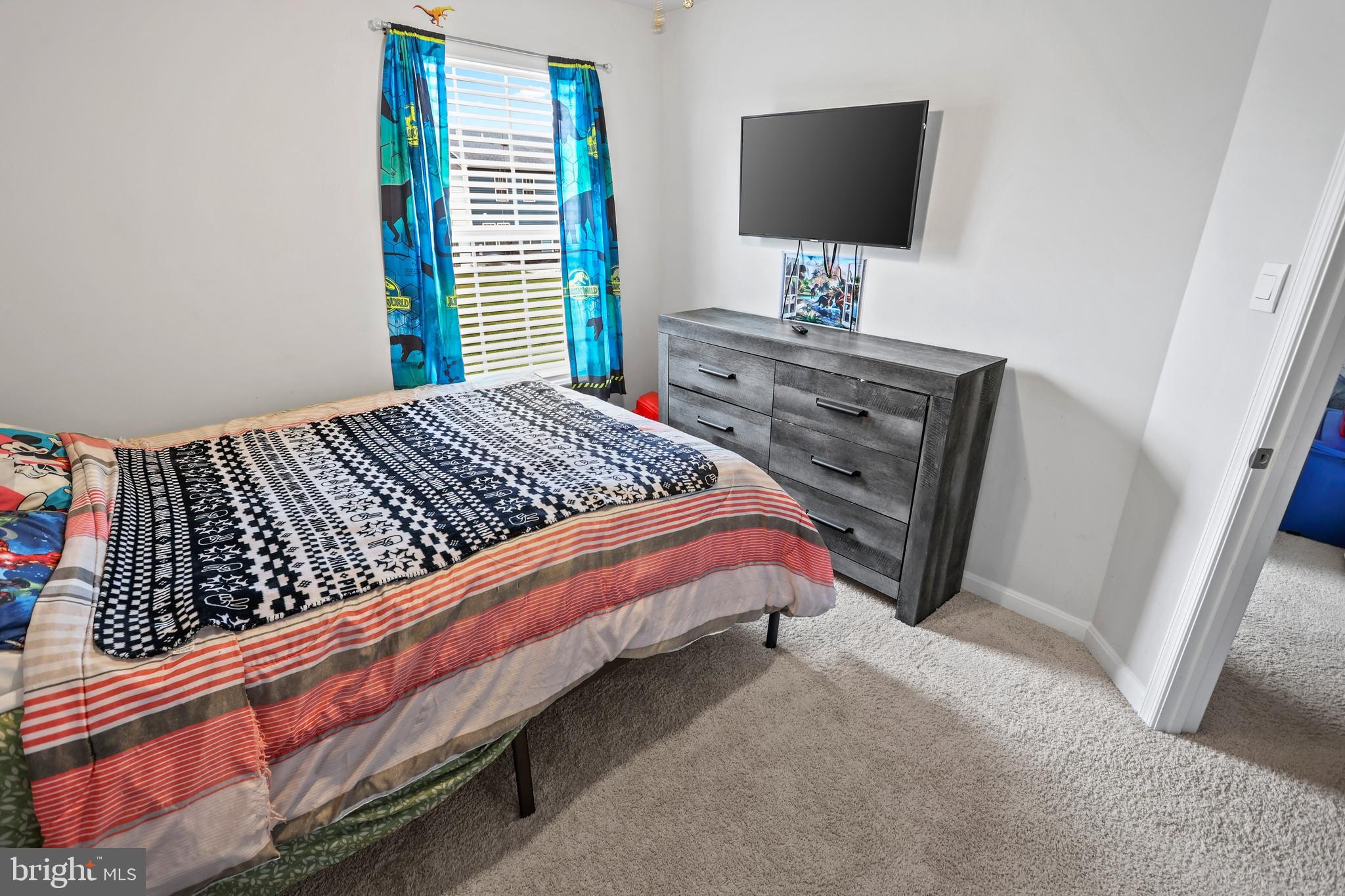 LOCUST RUN - Residential