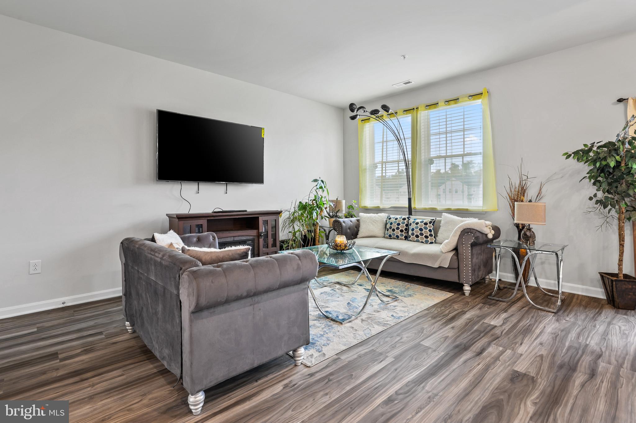 320 LOCUST RUN DRIVE