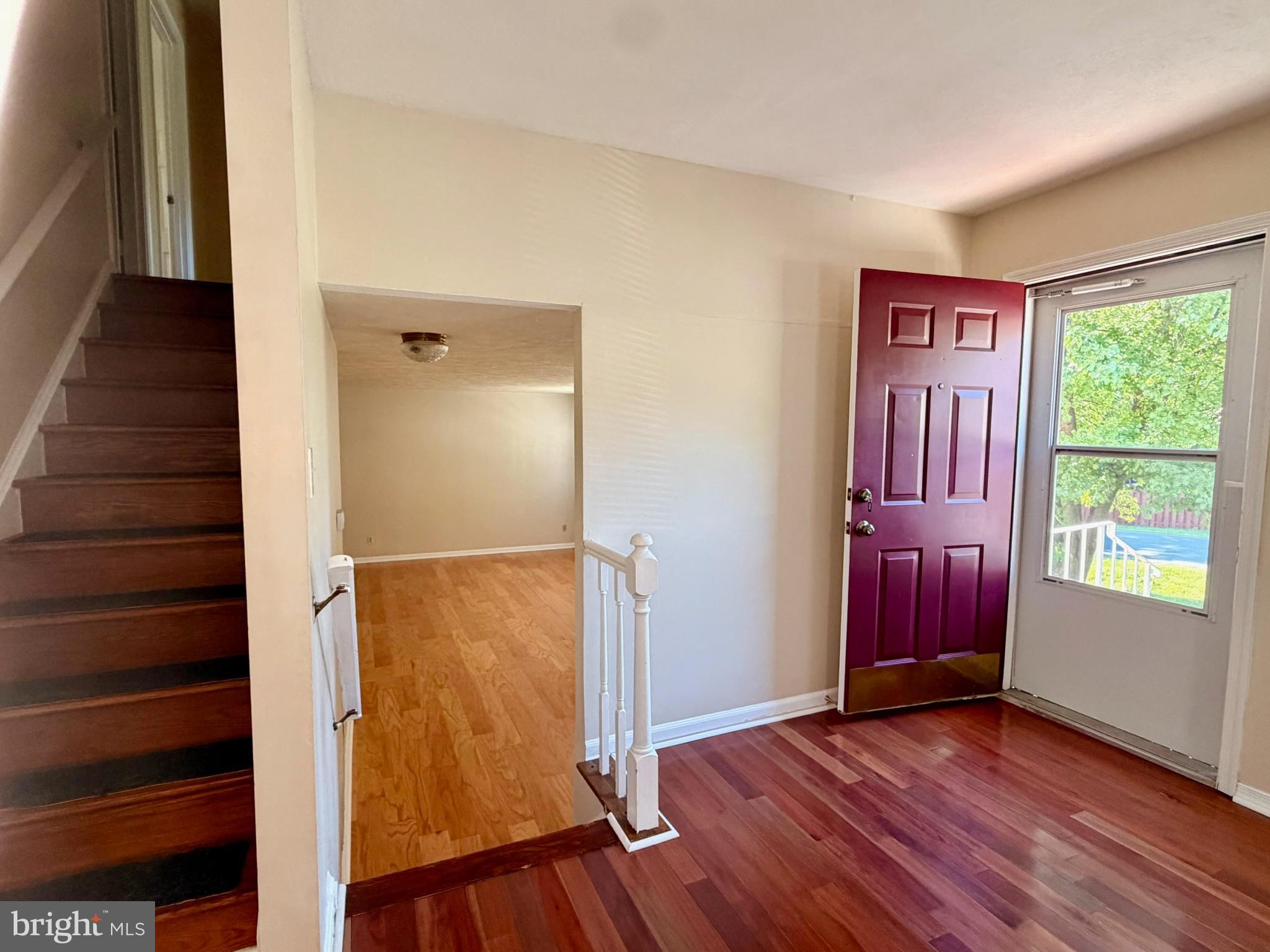 220 TANGLEWOOD LANE
