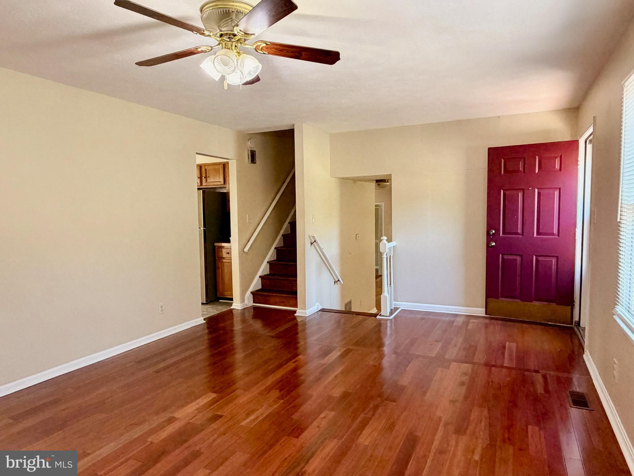 220 TANGLEWOOD LANE