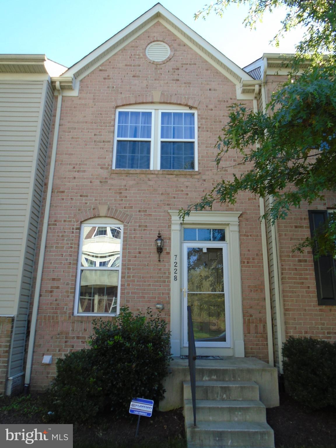 HOWARD SQUARE - Residential Lease