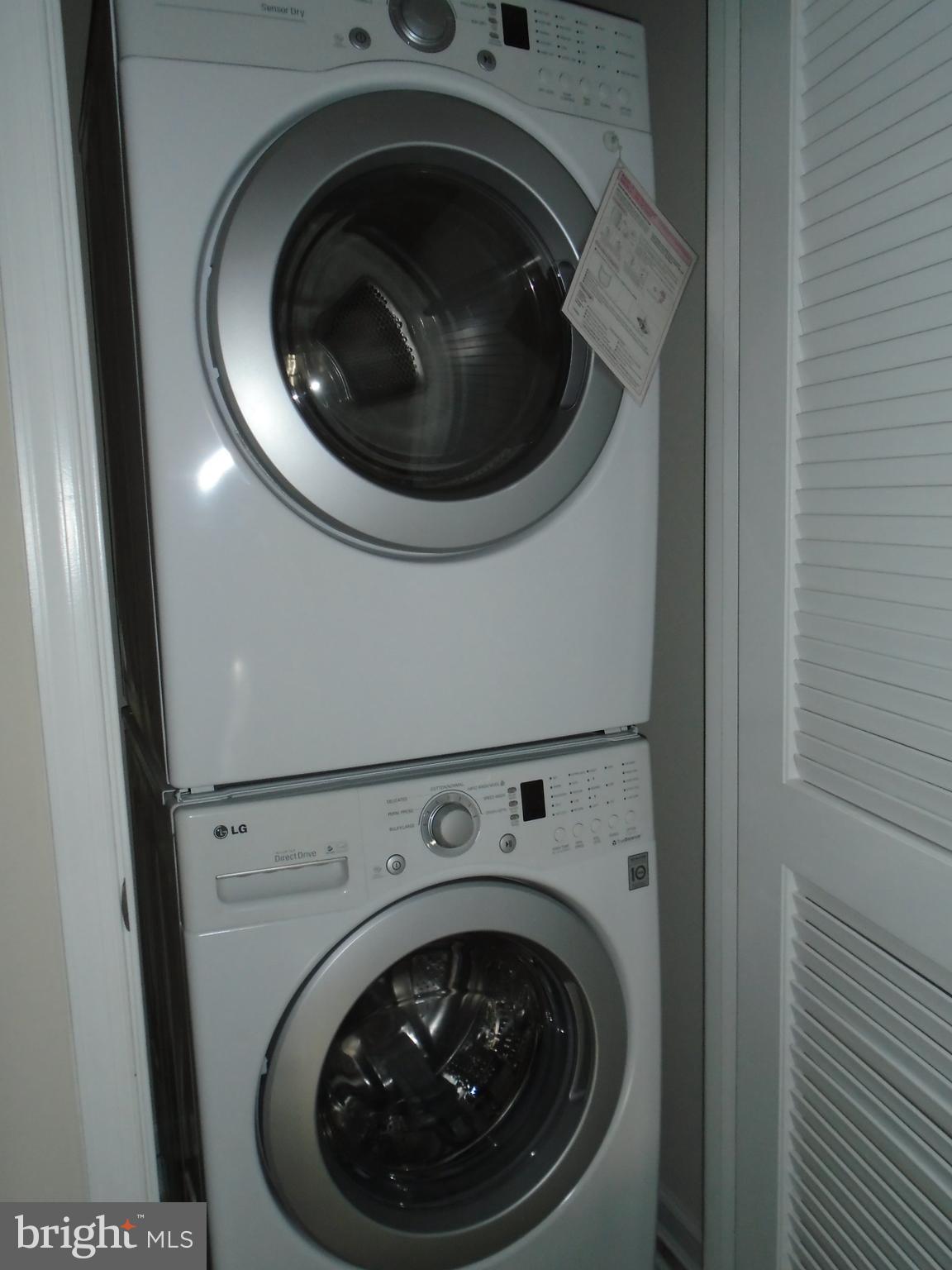 HOWARD SQUARE - Residential Lease