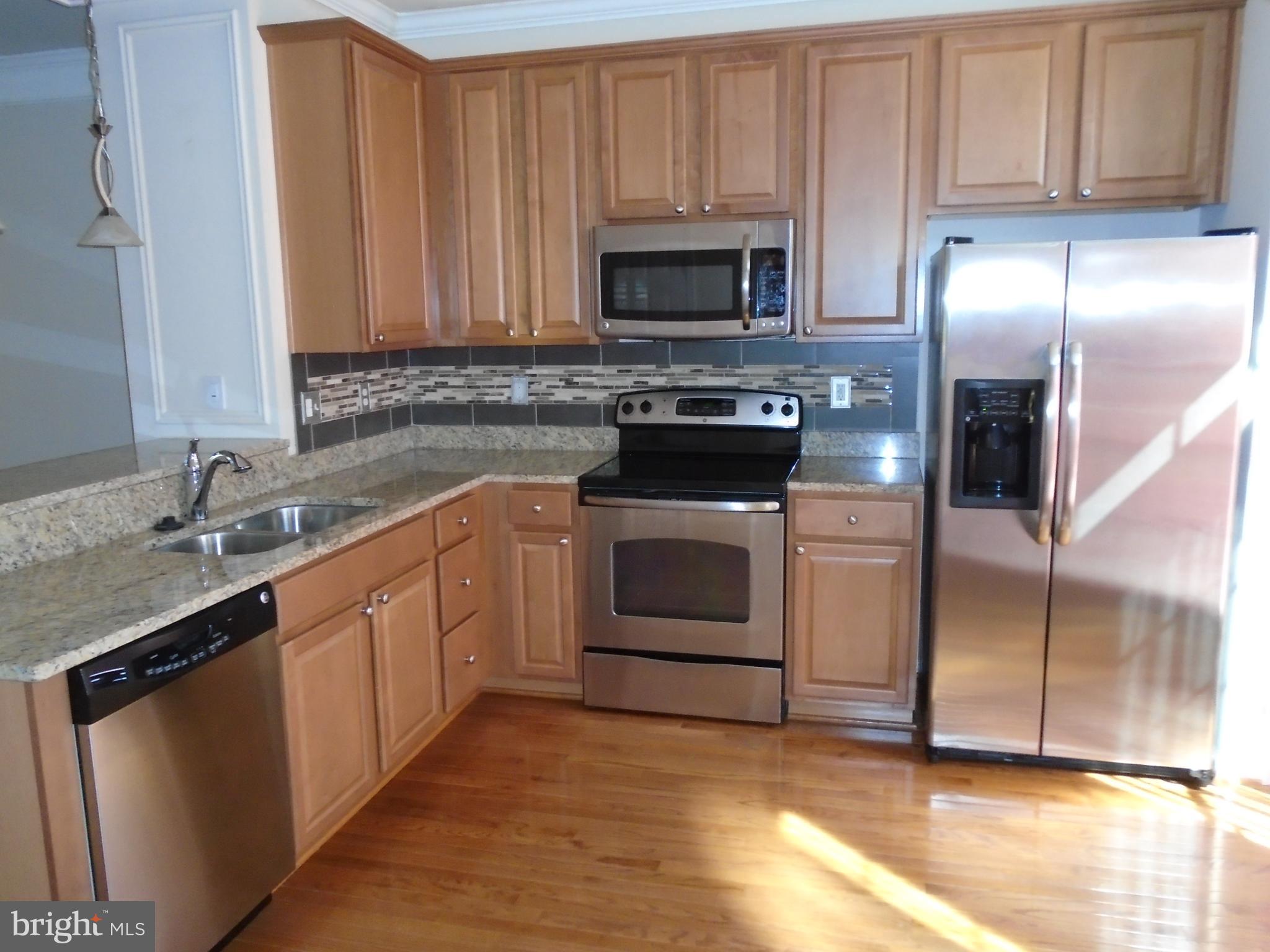 HOWARD SQUARE - Residential Lease