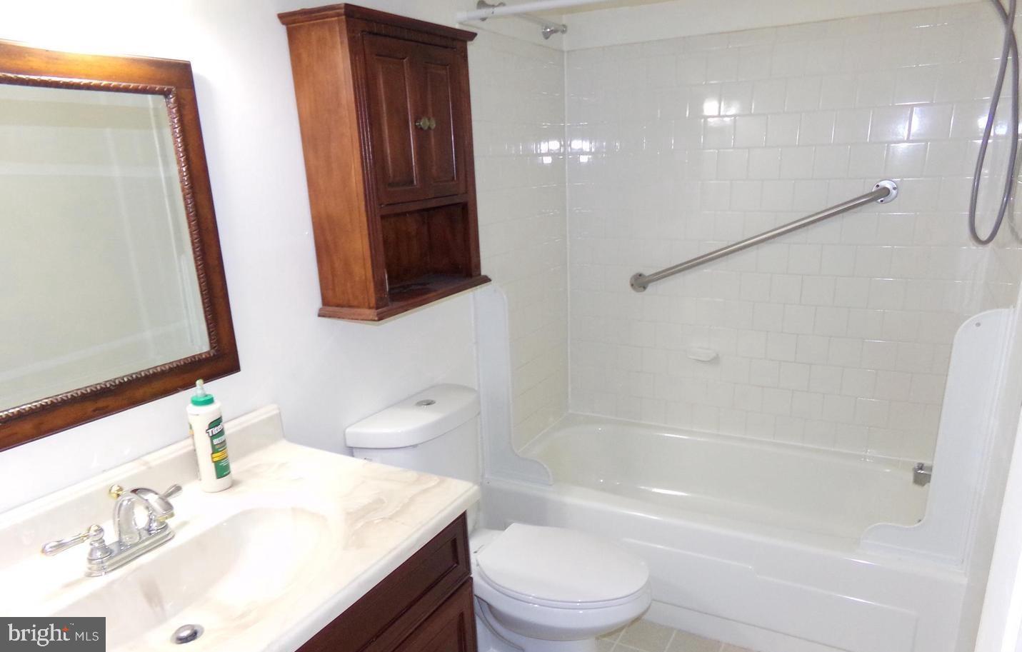 DONCASTER VILLAGE - Residential Lease