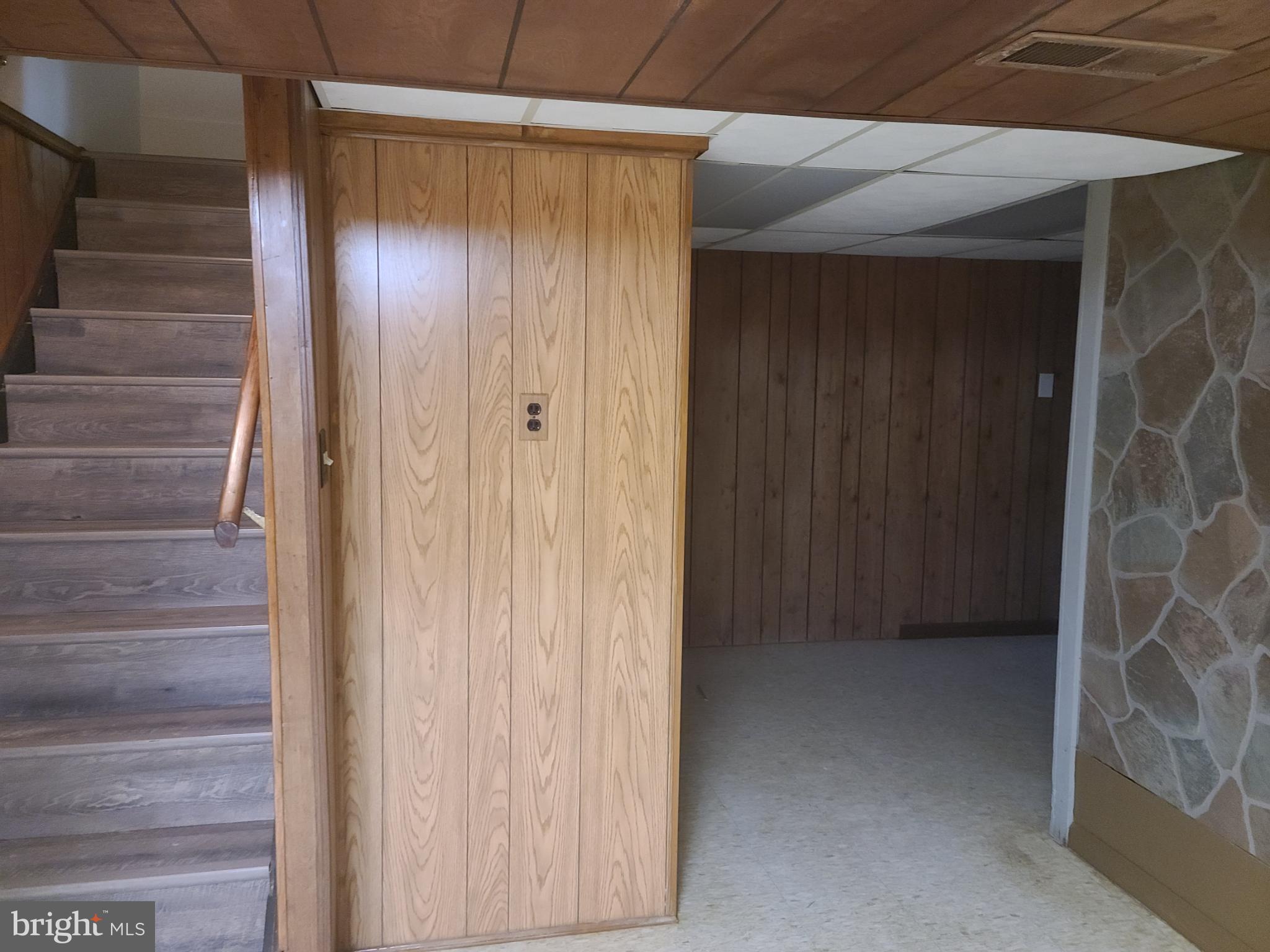 DONCASTER VILLAGE - Residential Lease