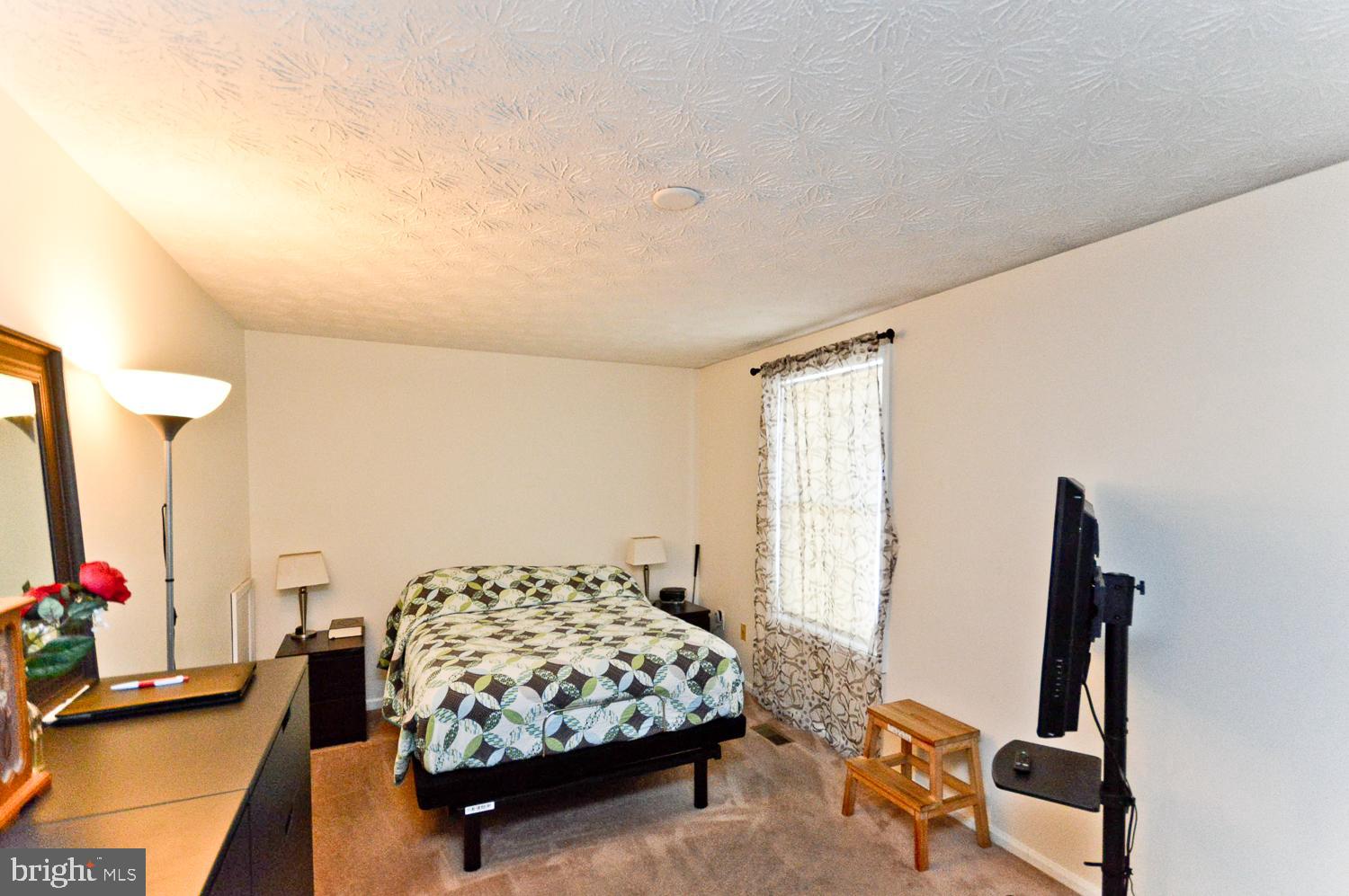 OAK POND PLAT FIVEPHASE - Residential