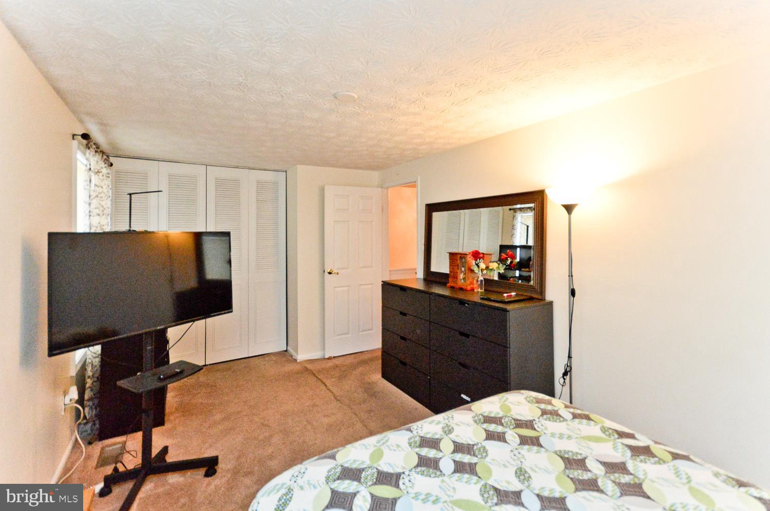 OAK POND PLAT FIVEPHASE - Residential