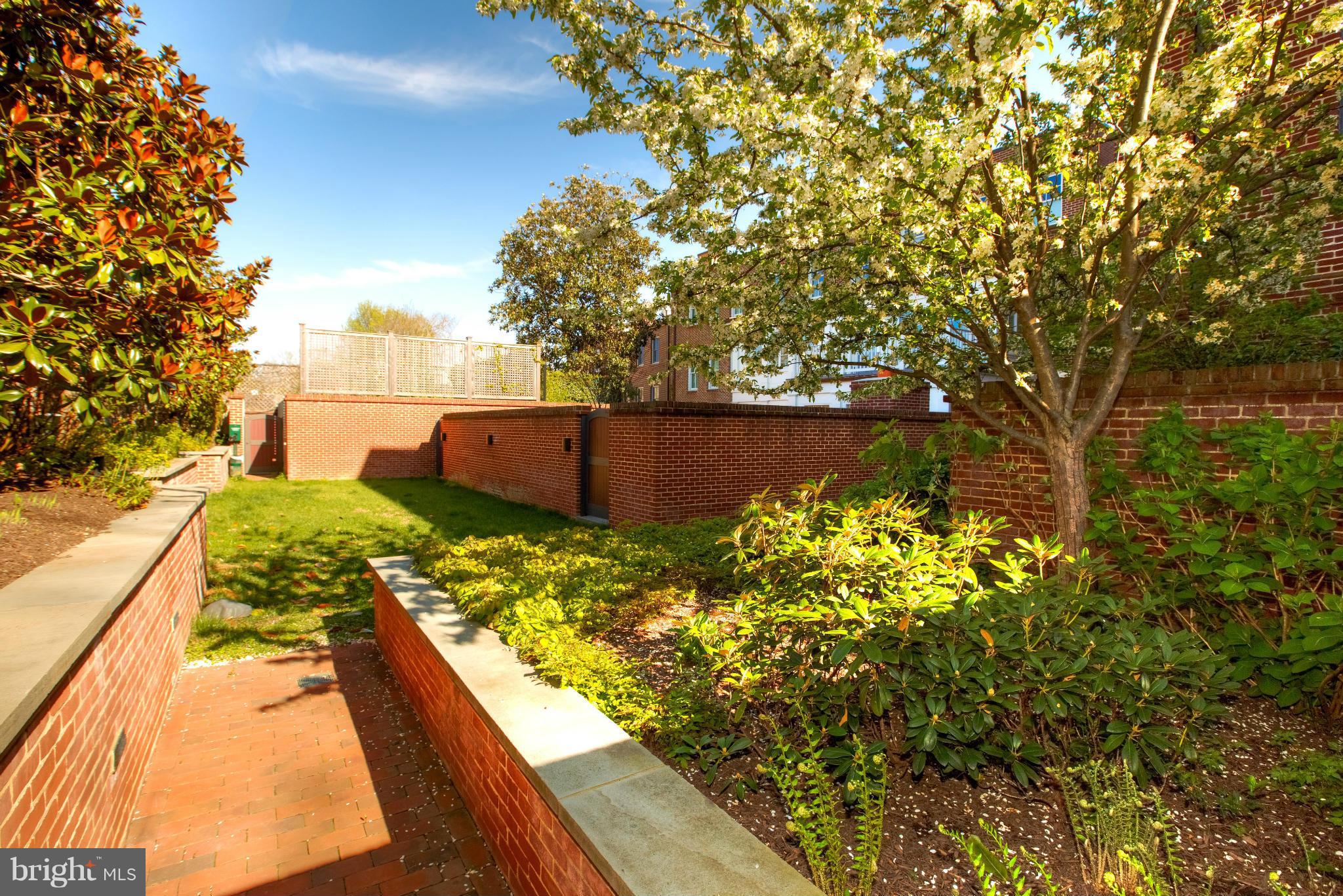 GEORGETOWN - Residential