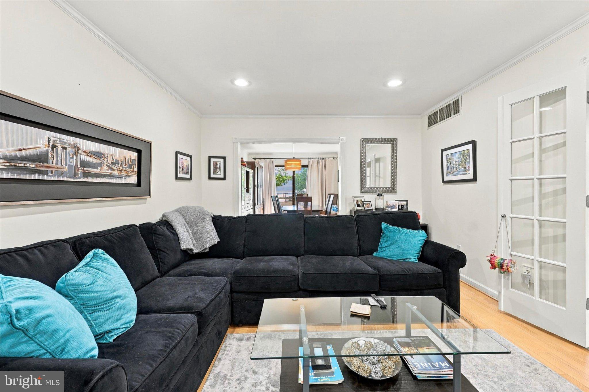 11 CHABLIS COURT