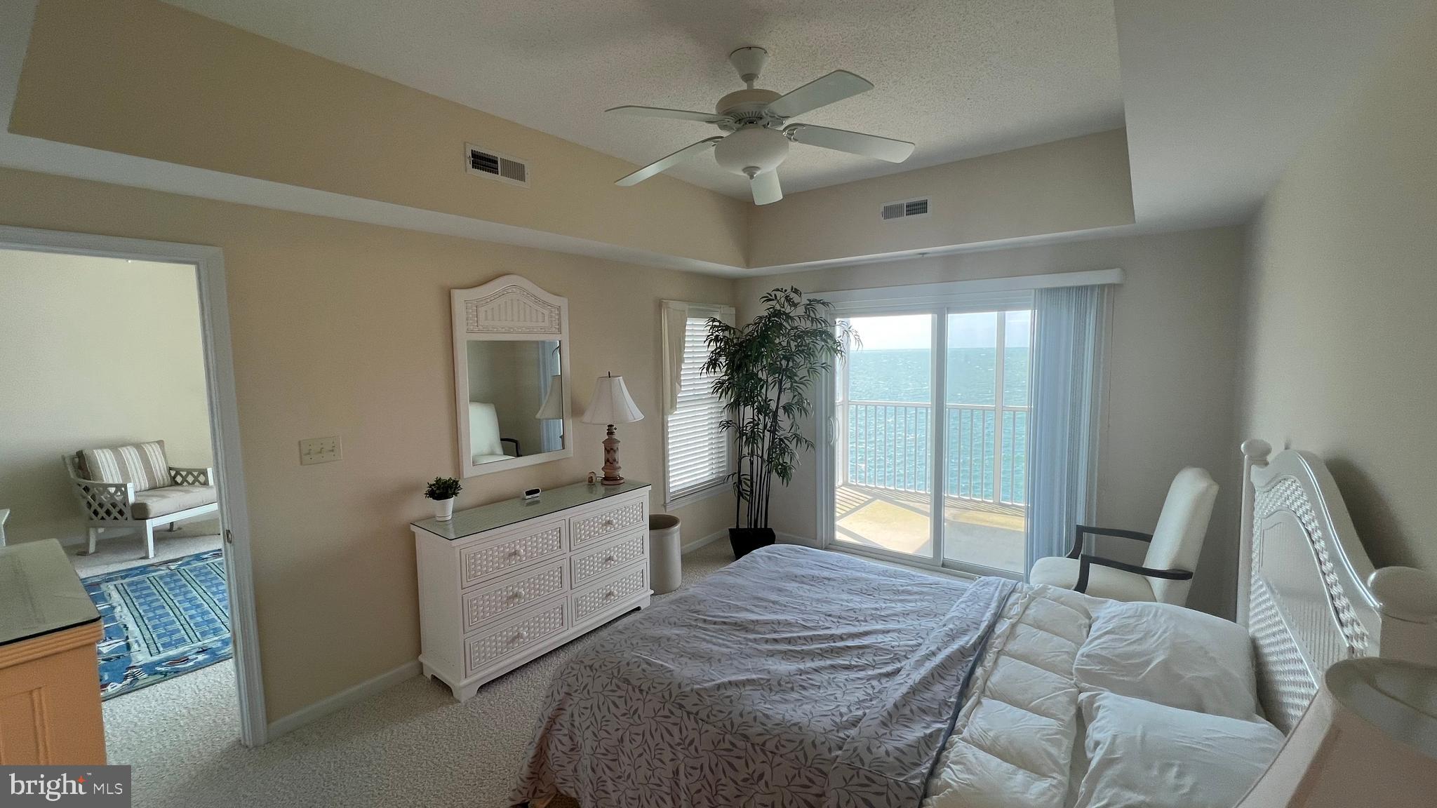 HARBOUR LIGHT CONDOS - Residential