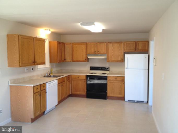 DAVIS - Residential Lease