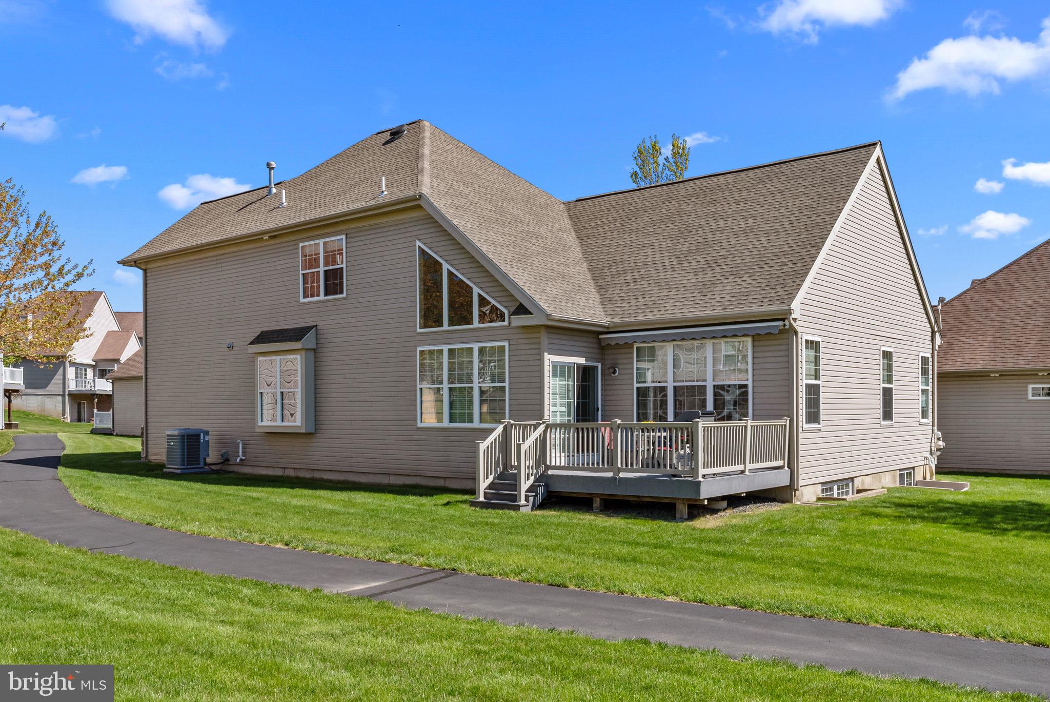 1204 LYNDHURST COURT 81
