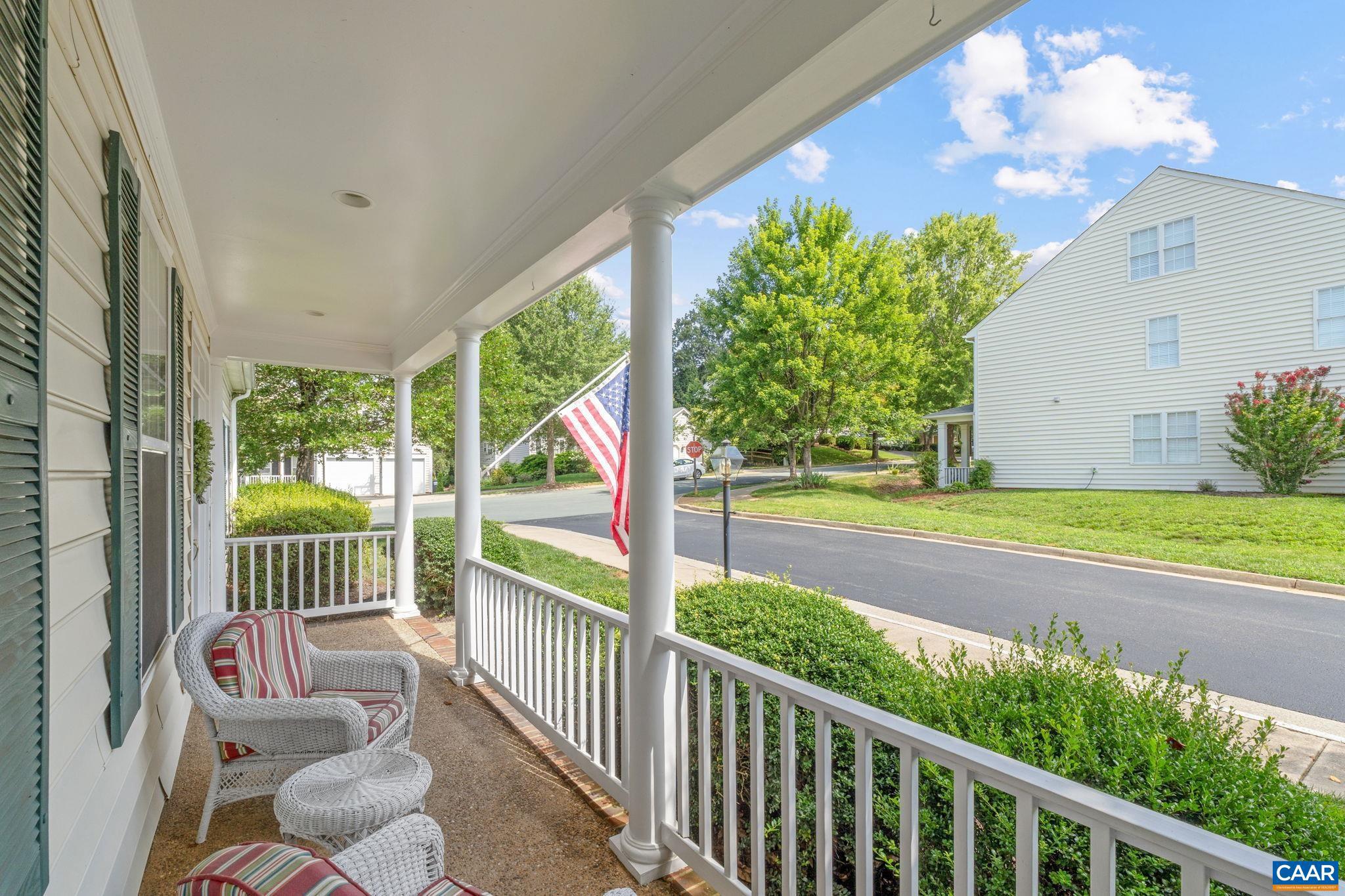 3165 TURNBERRY CIR