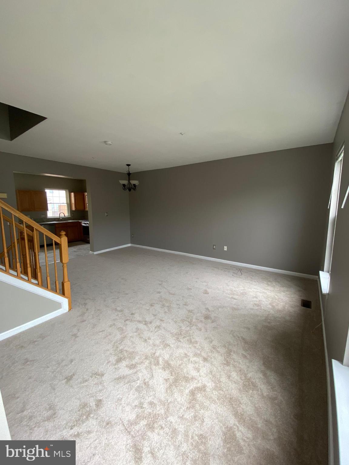 RIDGE COMMONS - Residential