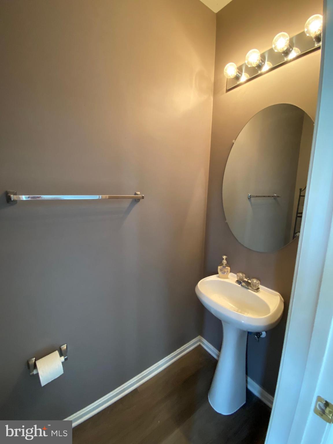 RIDGE COMMONS - Residential