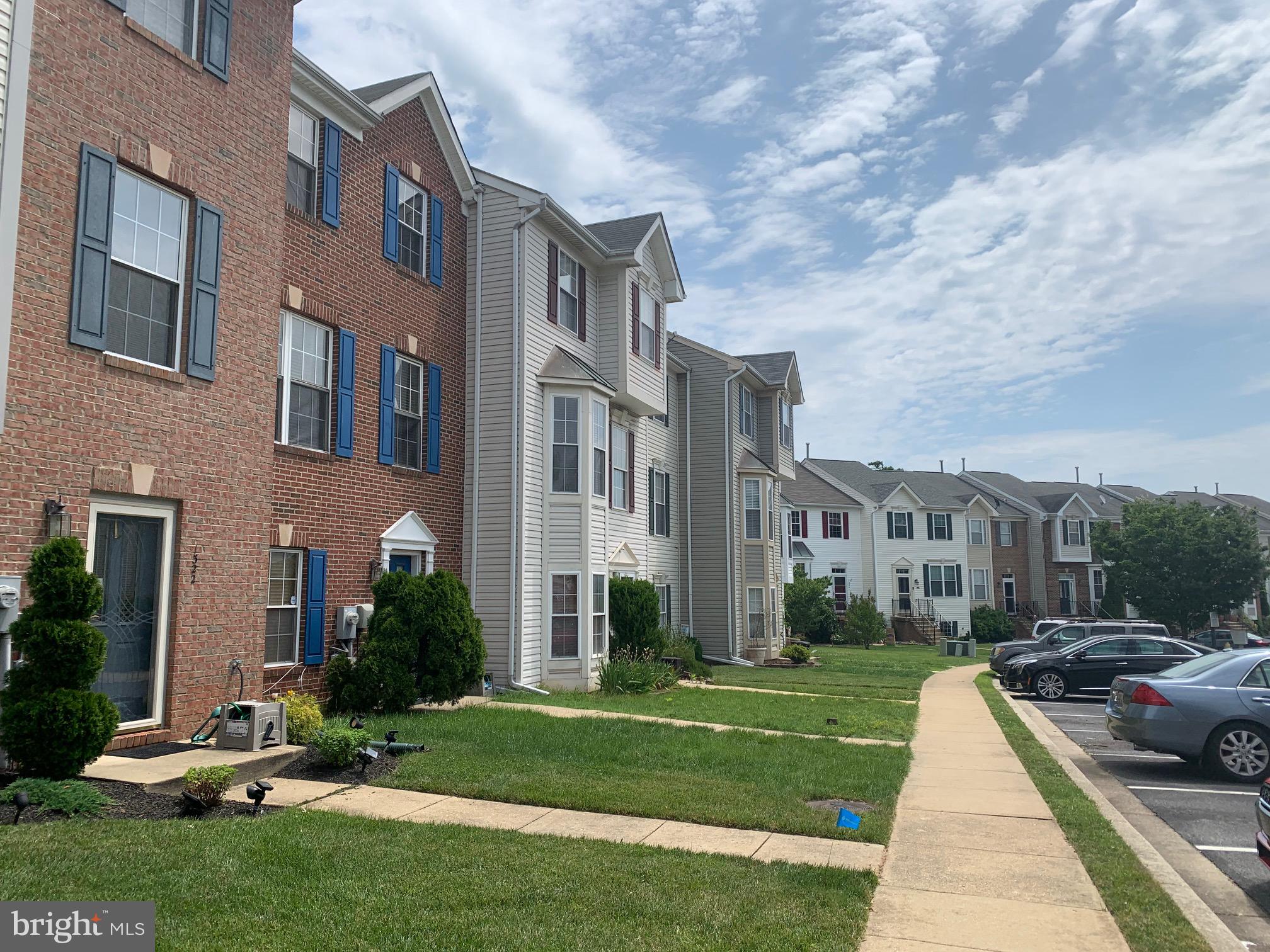 RIDGE COMMONS - Residential