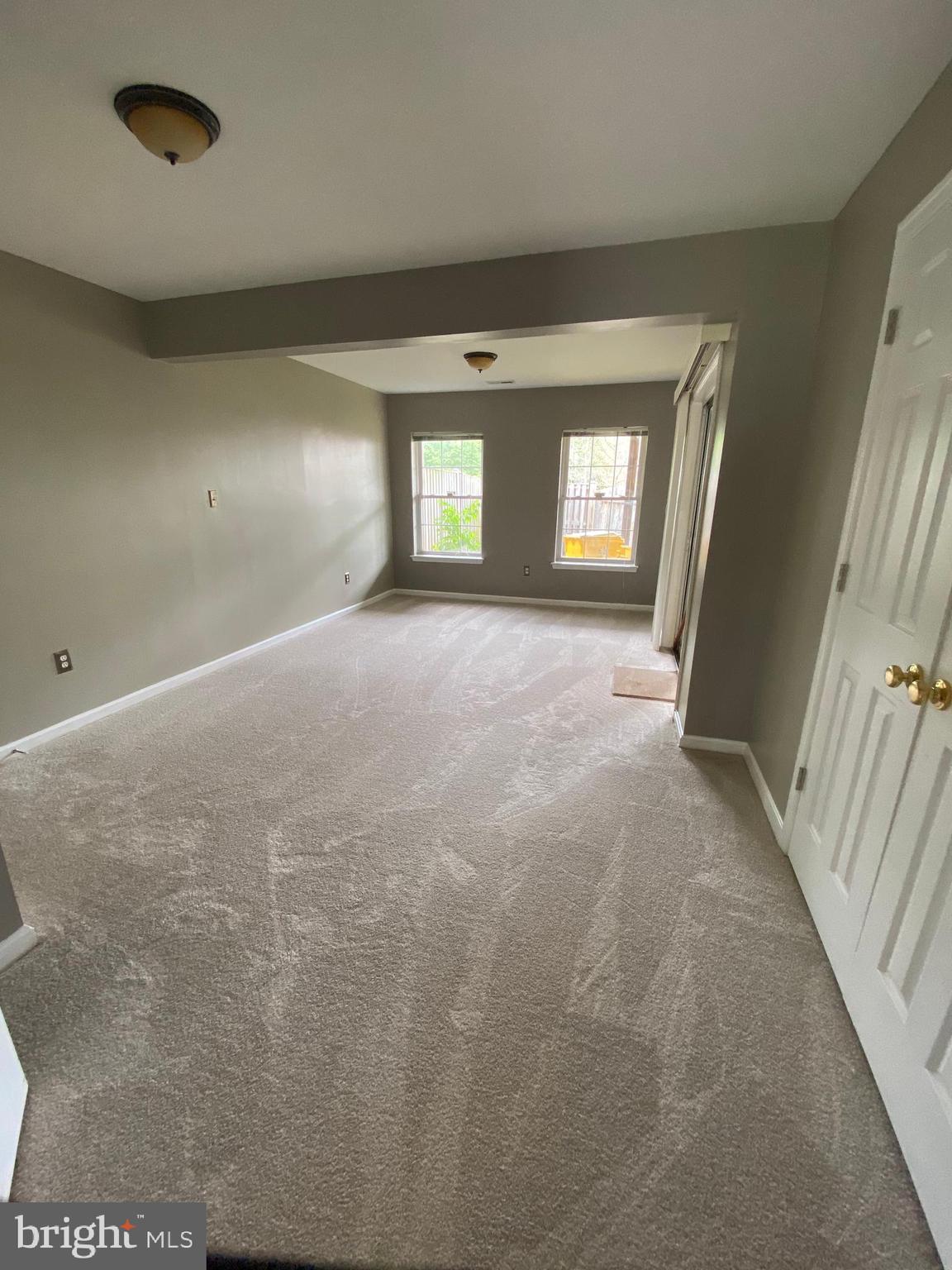 RIDGE COMMONS - Residential