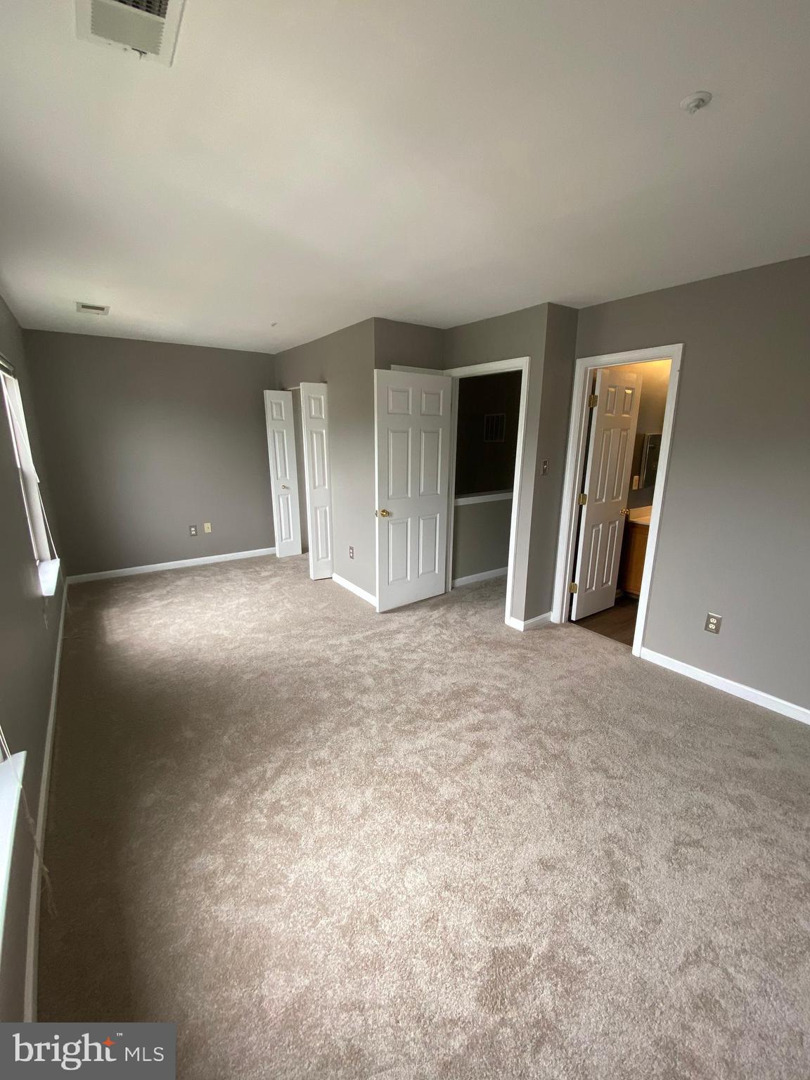 RIDGE COMMONS - Residential