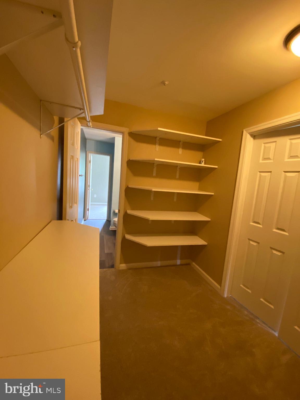 RIDGE COMMONS - Residential