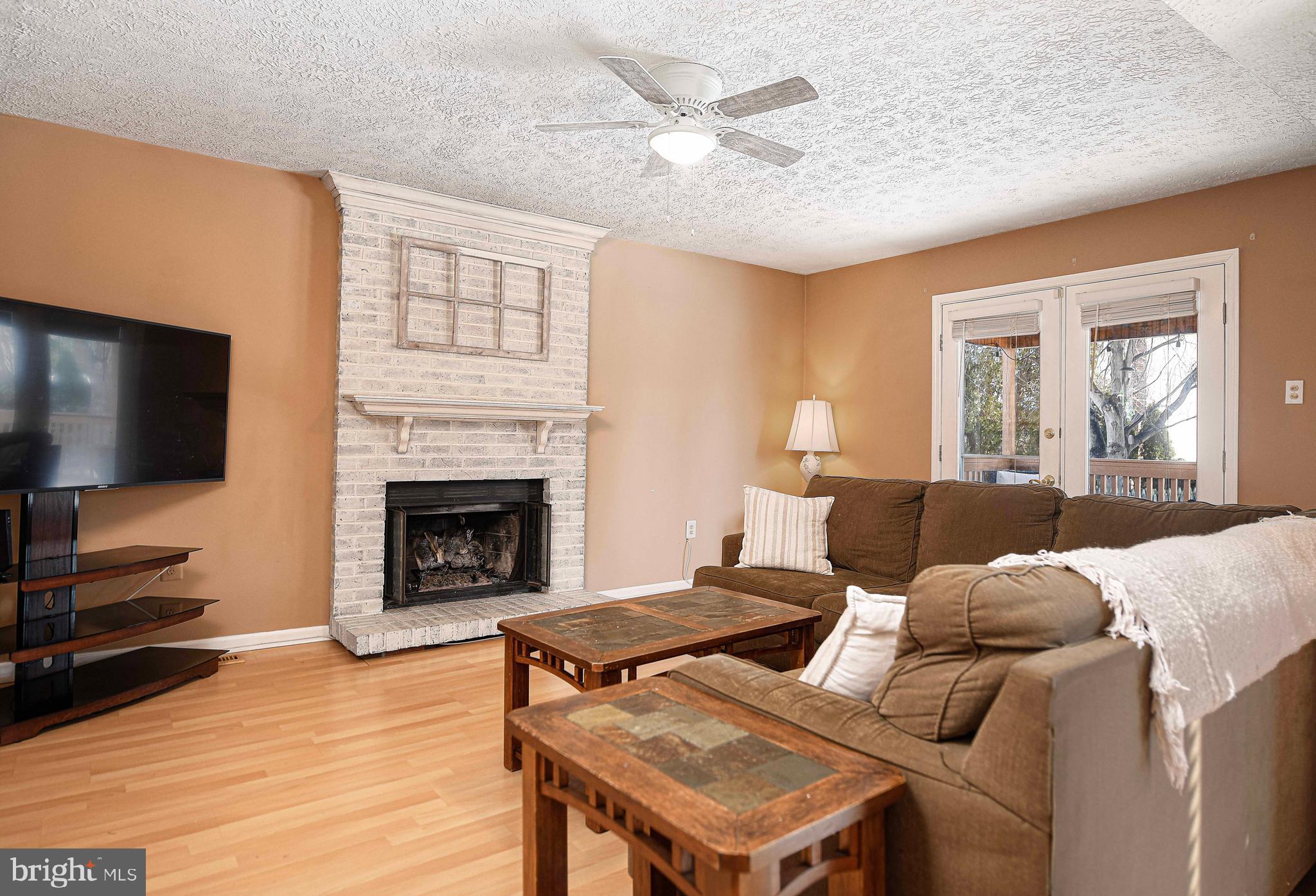 SOUTH HAMPTON - Residential