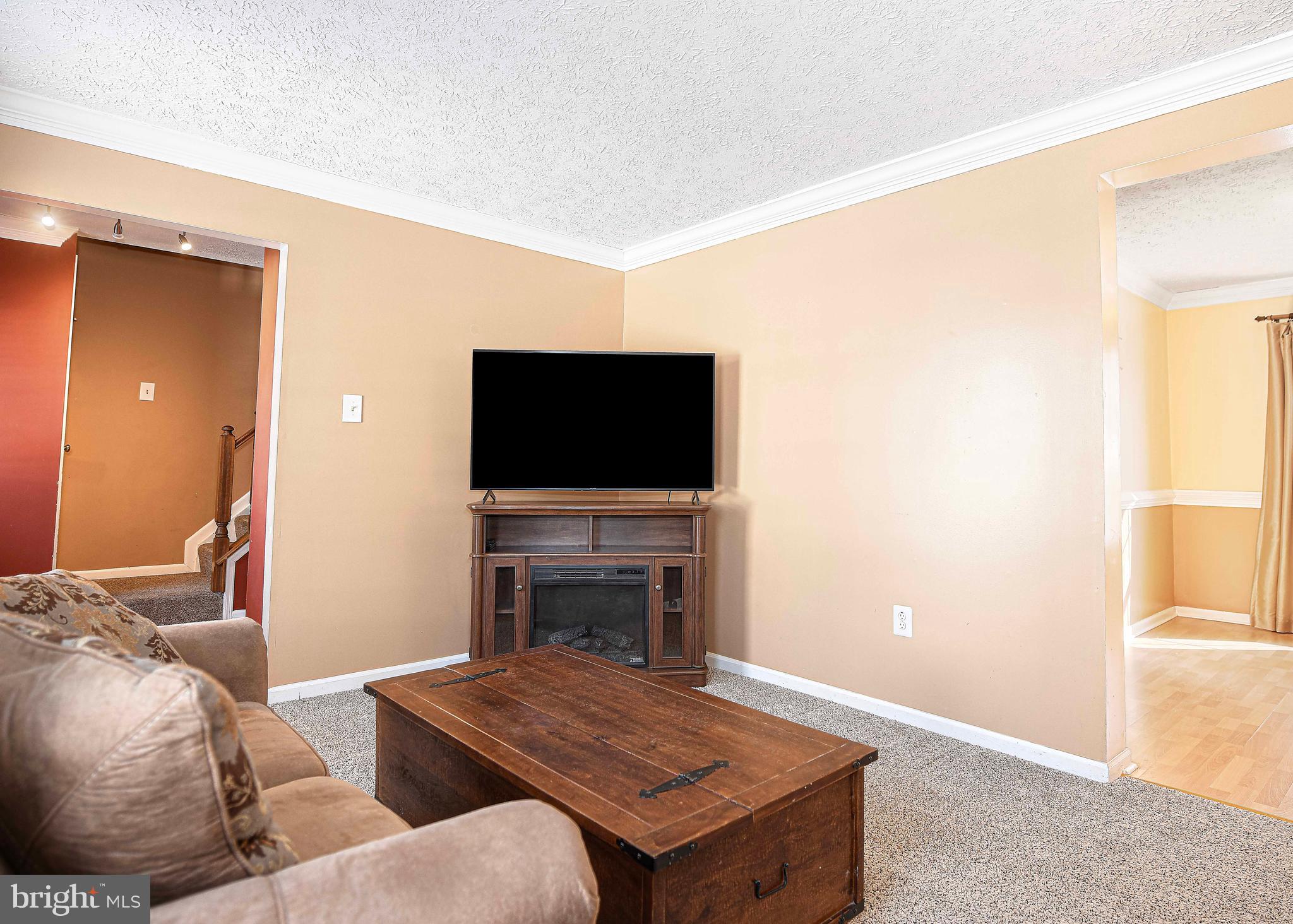 SOUTH HAMPTON - Residential