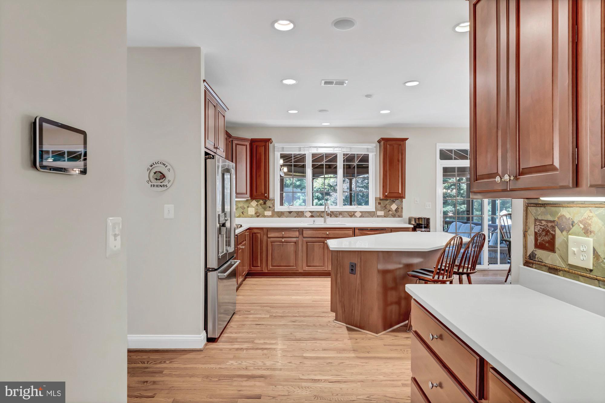 HUNTING HILLS - Residential