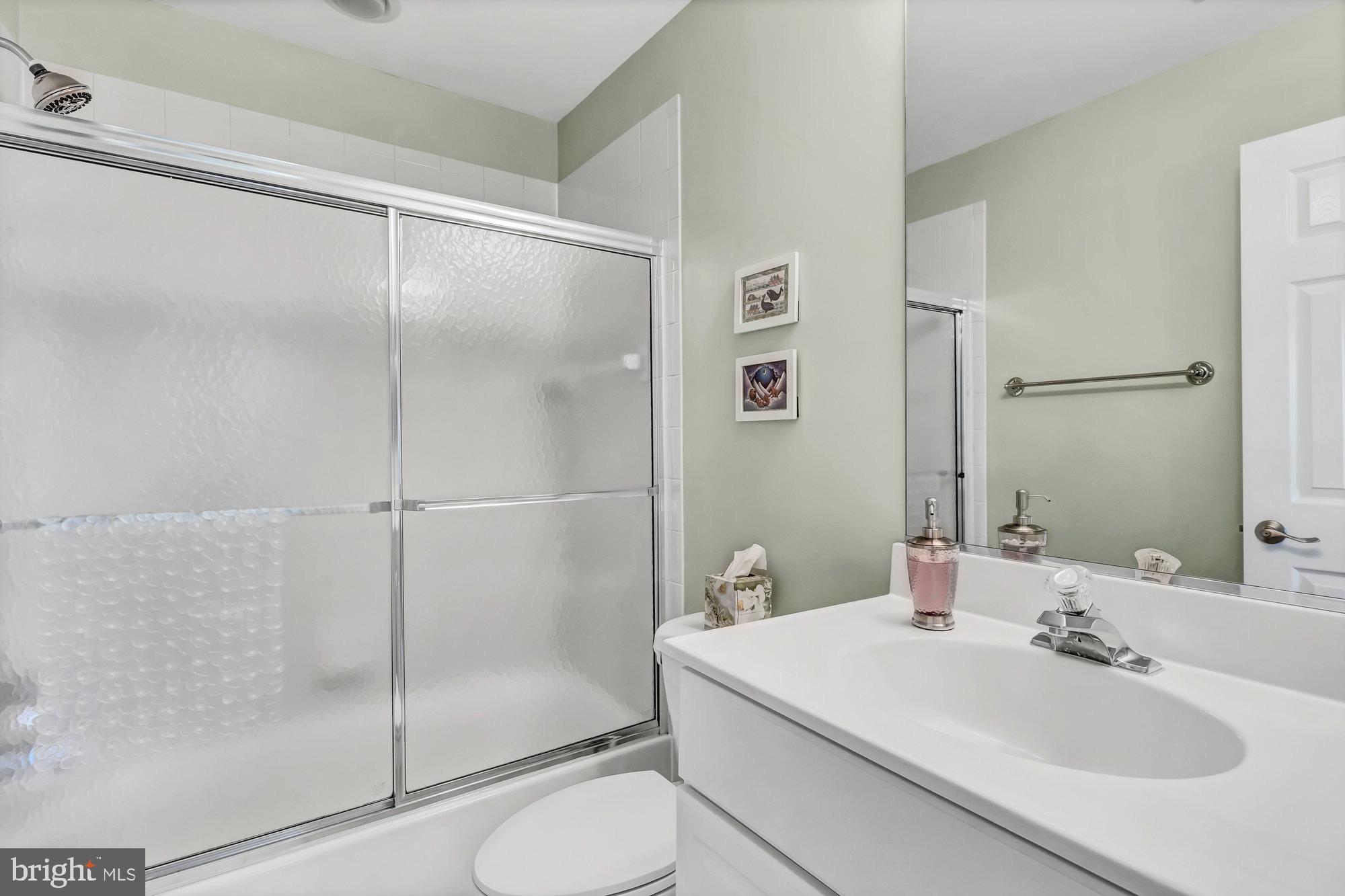 HUNTING HILLS - Residential