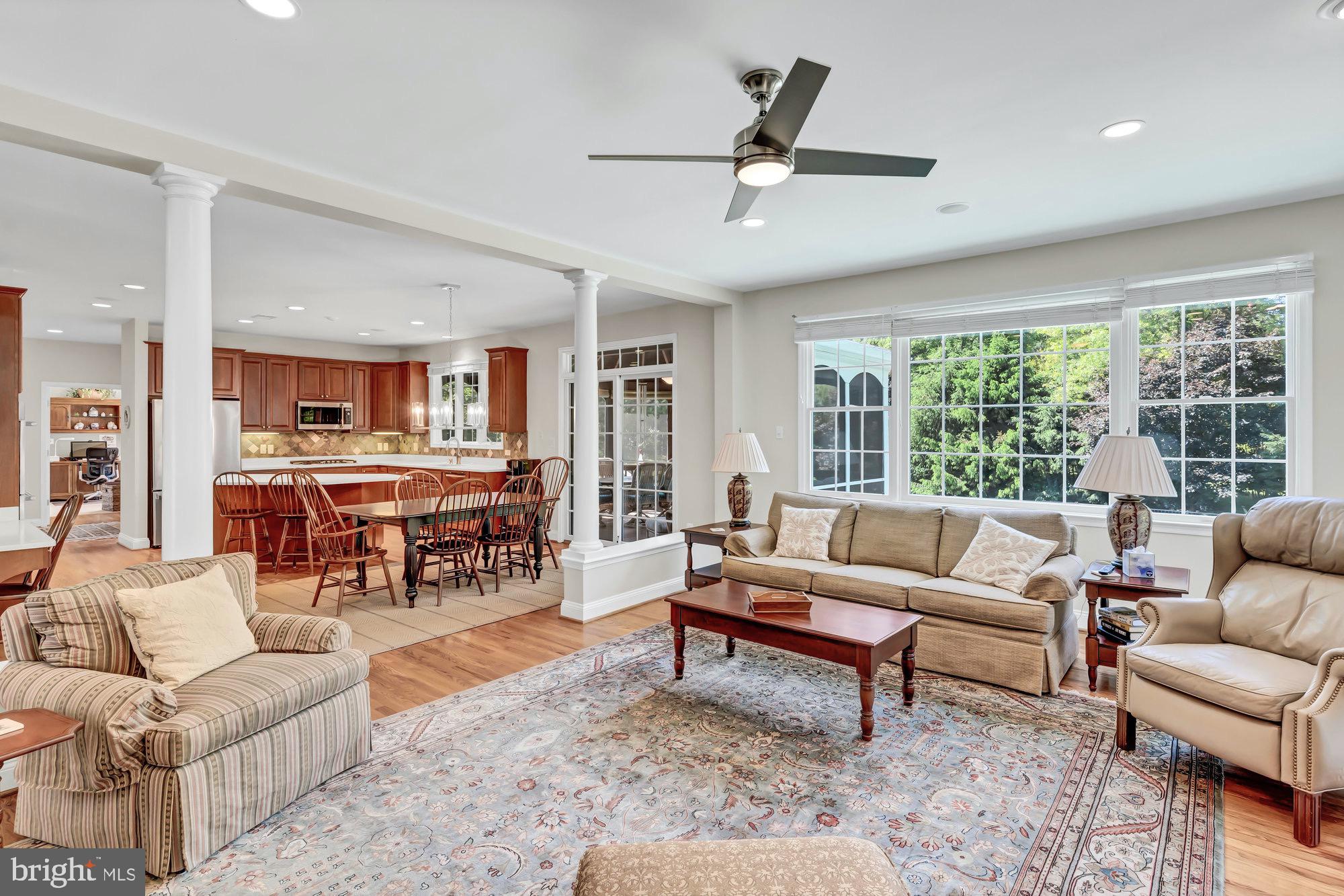 HUNTING HILLS - Residential