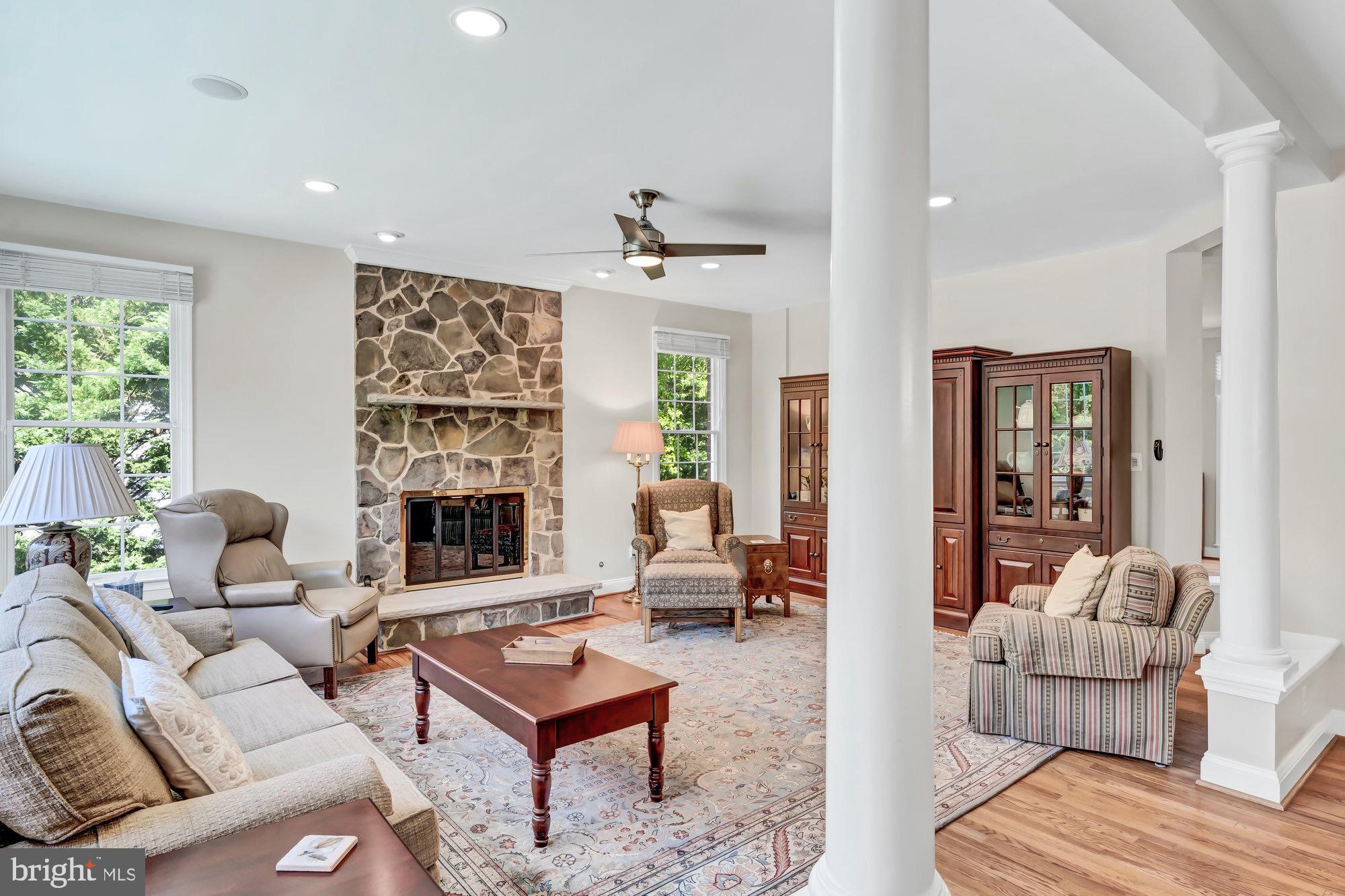 HUNTING HILLS - Residential