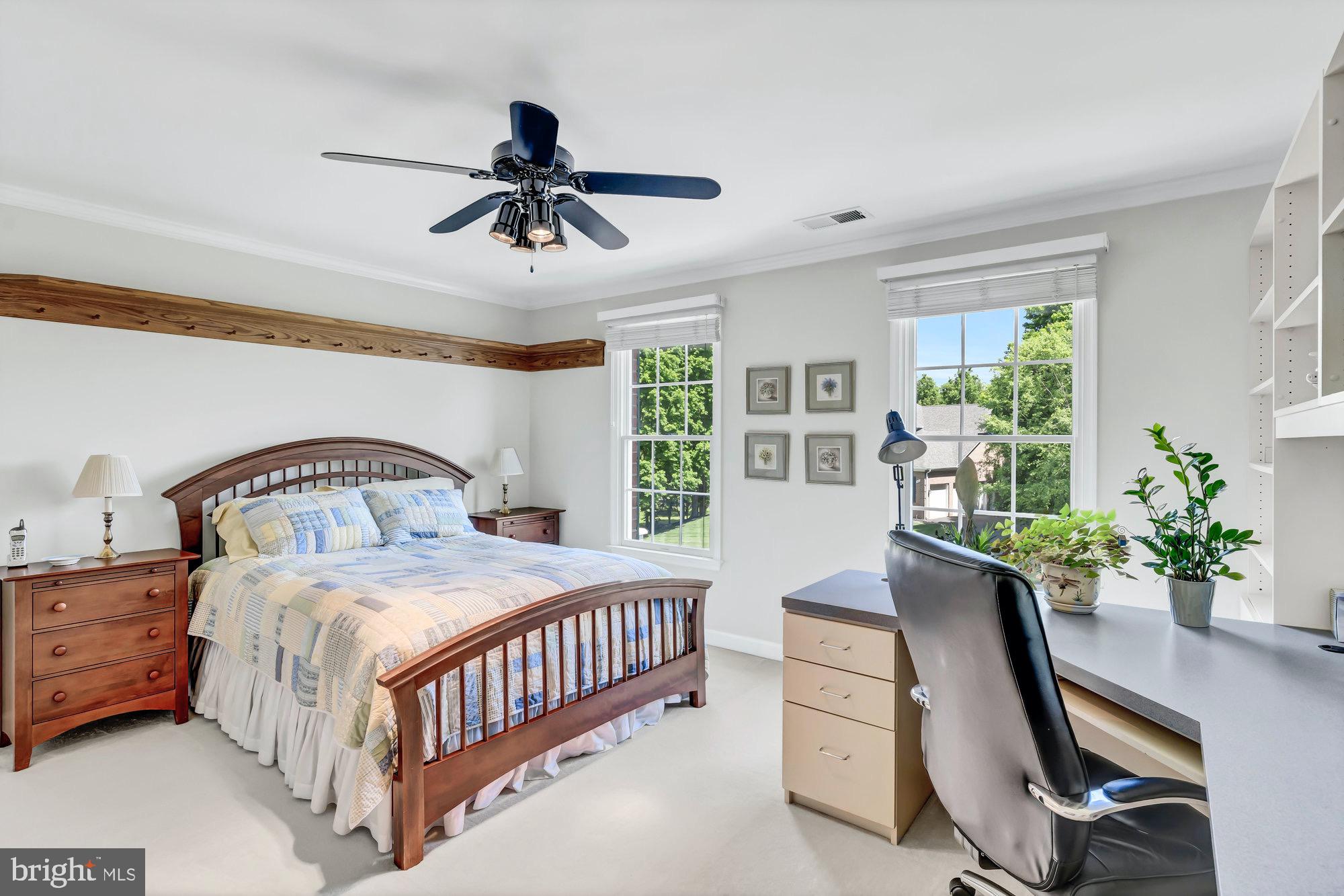 HUNTING HILLS - Residential