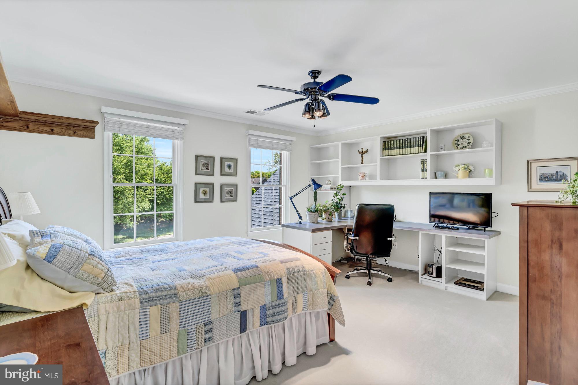 HUNTING HILLS - Residential