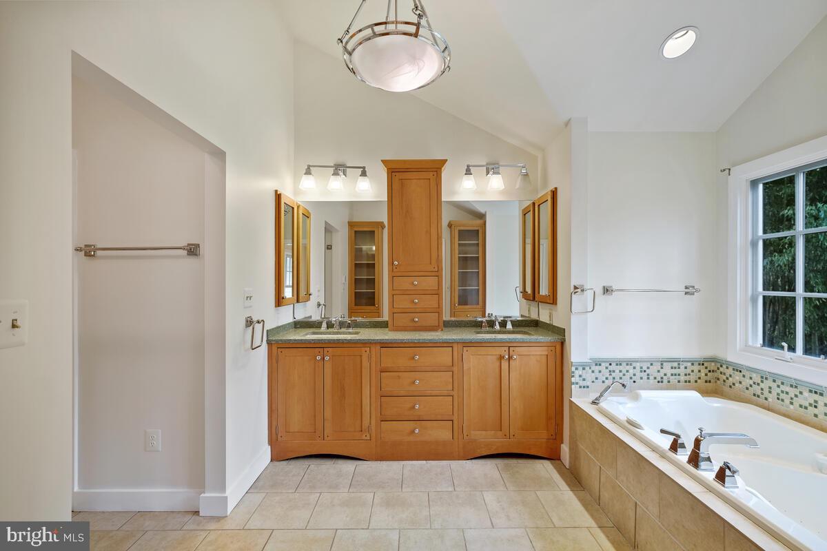 CABIN JOHN - Residential