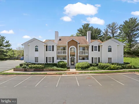 110 Westwick Court Unit 7, Sterling, VA MLS: VALO2094922