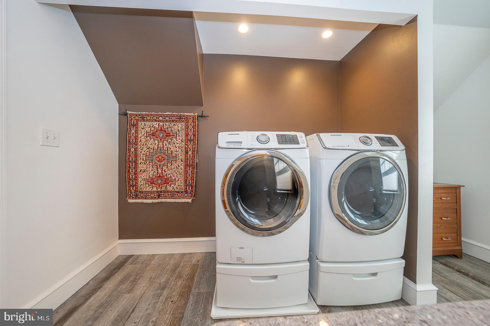 SOUTH WAYNE - Residential