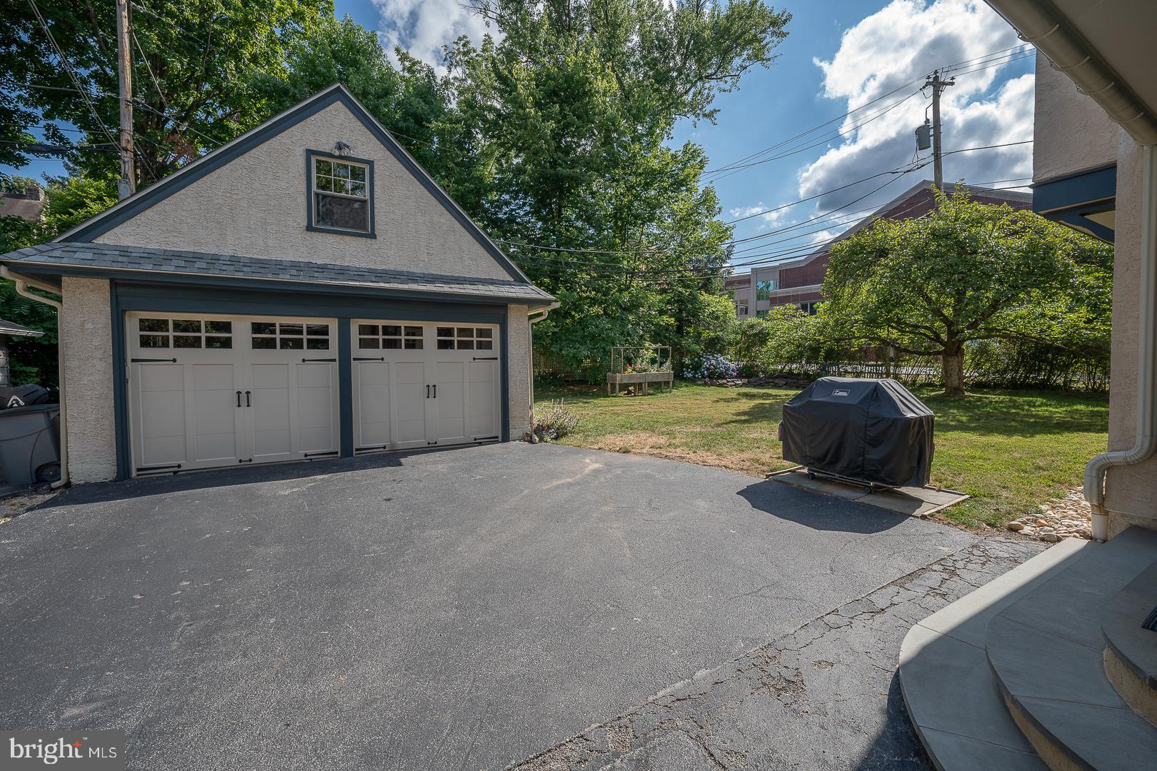 SOUTH WAYNE - Residential