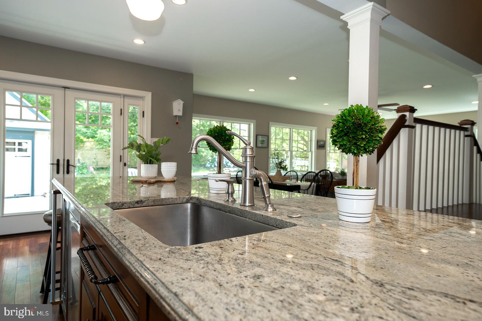 SOUTH WAYNE - Residential