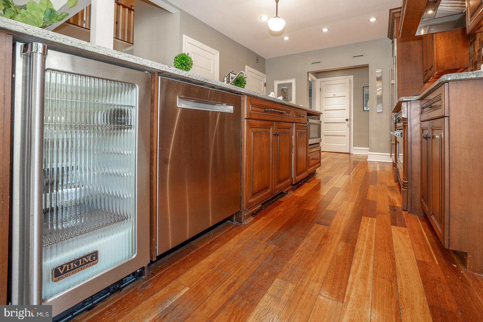 SOUTH WAYNE - Residential