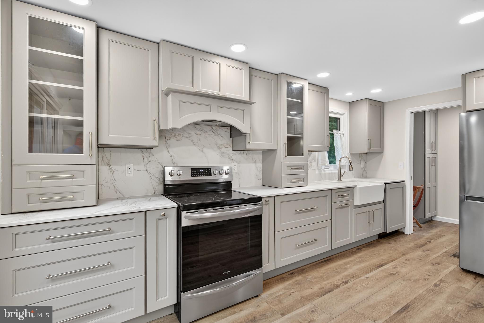 PINE HARBOUR - Residential