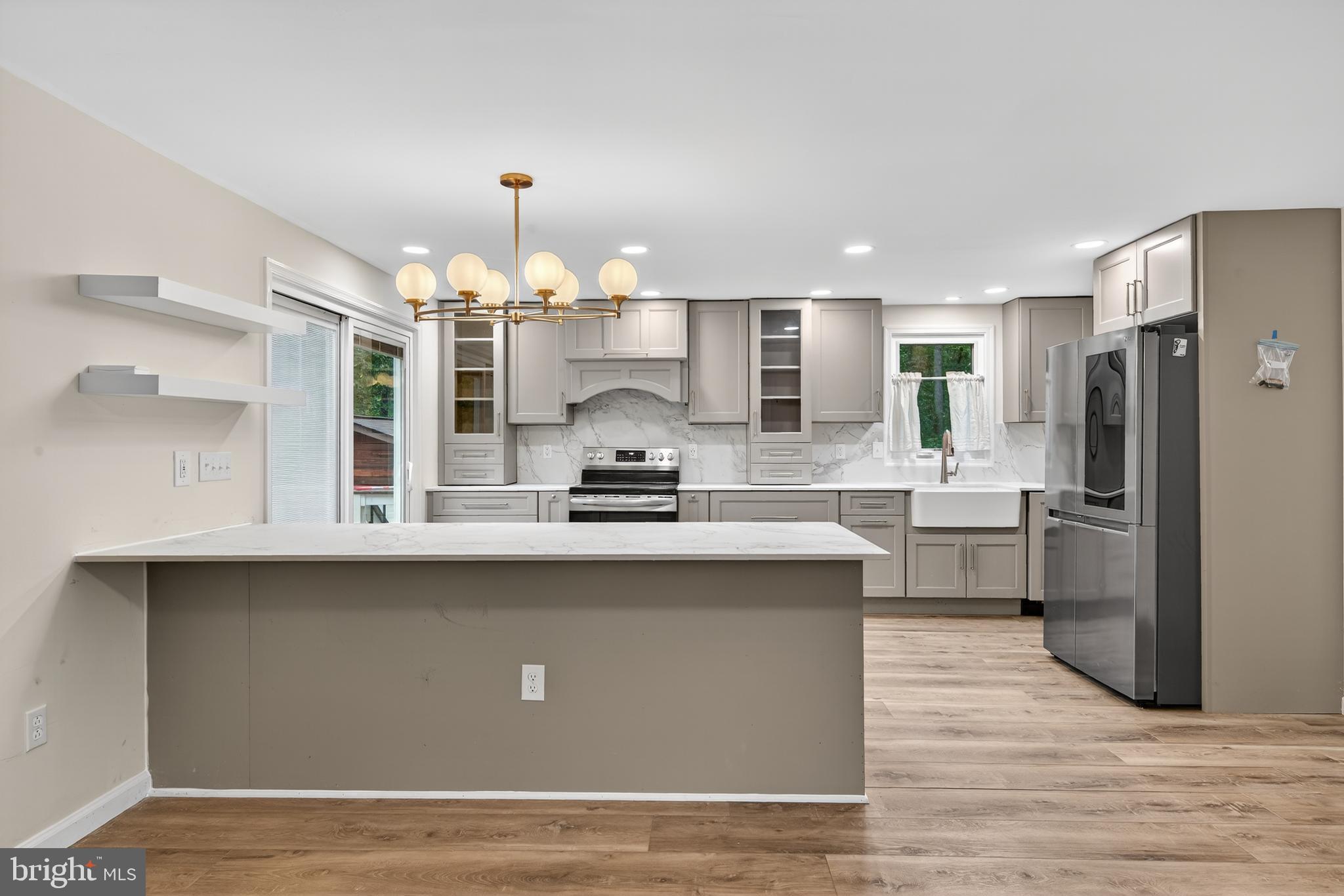 PINE HARBOUR - Residential