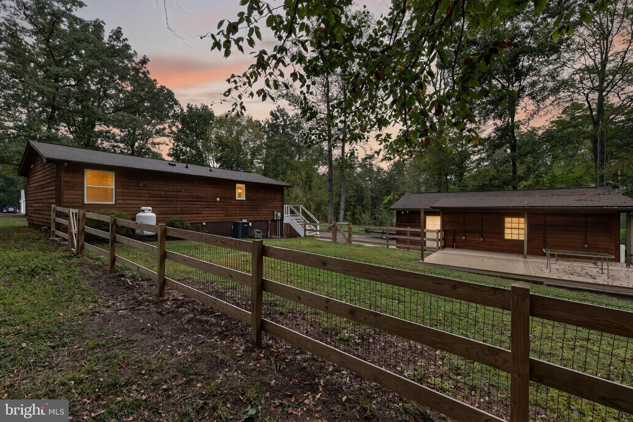 PINE HARBOUR - Residential