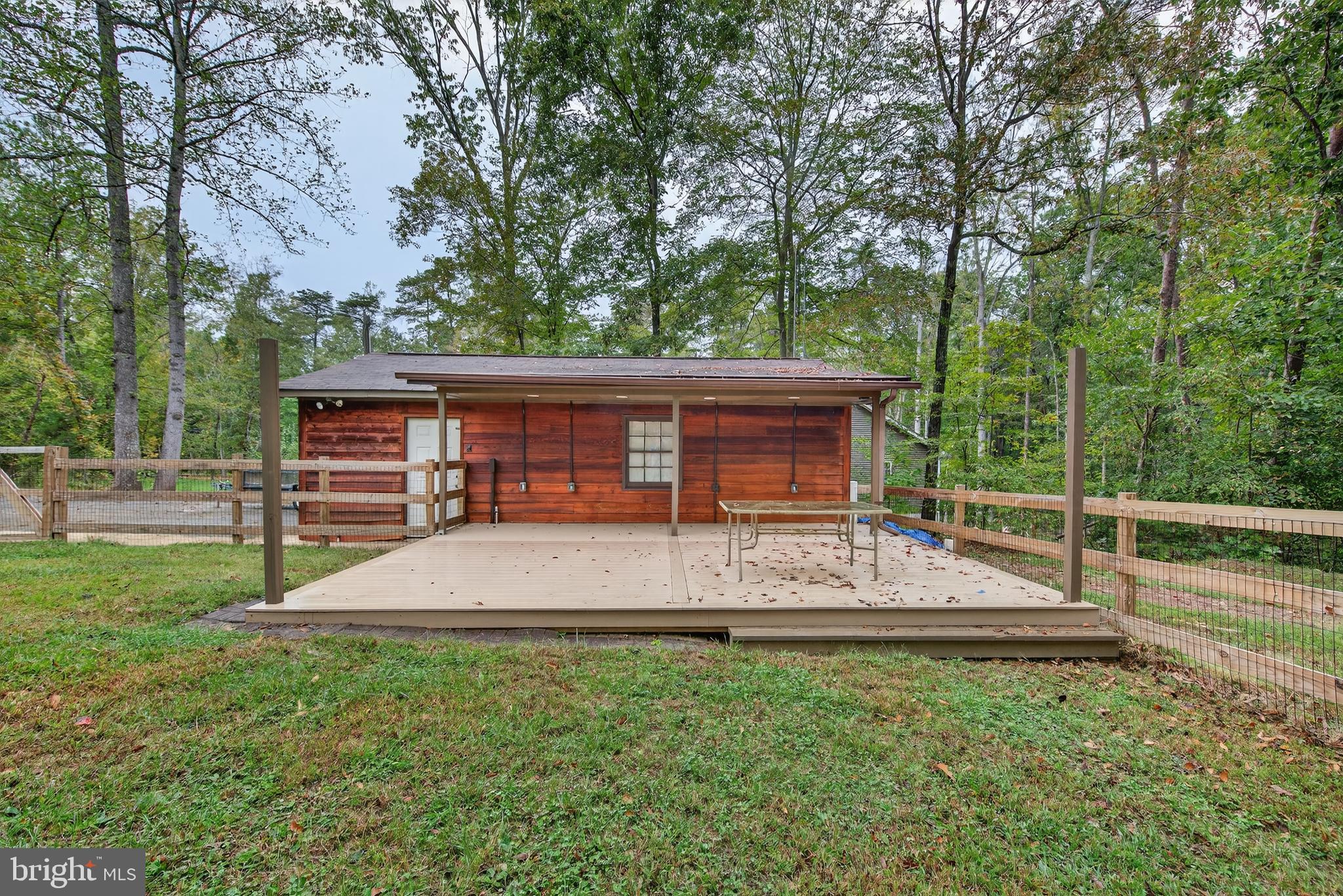 PINE HARBOUR - Residential