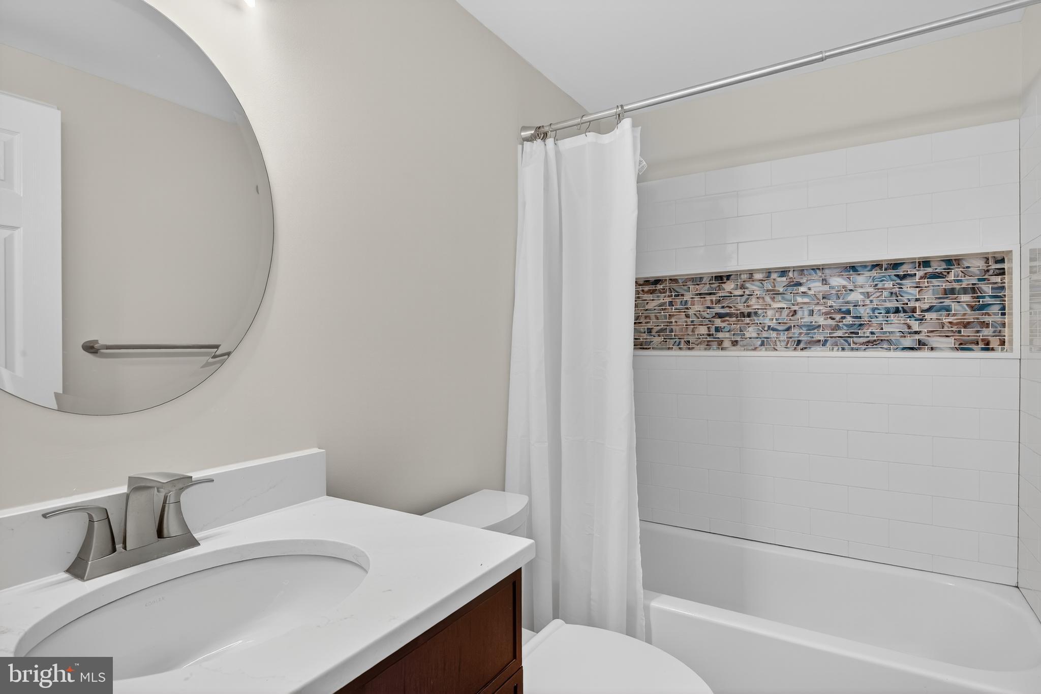 PINE HARBOUR - Residential