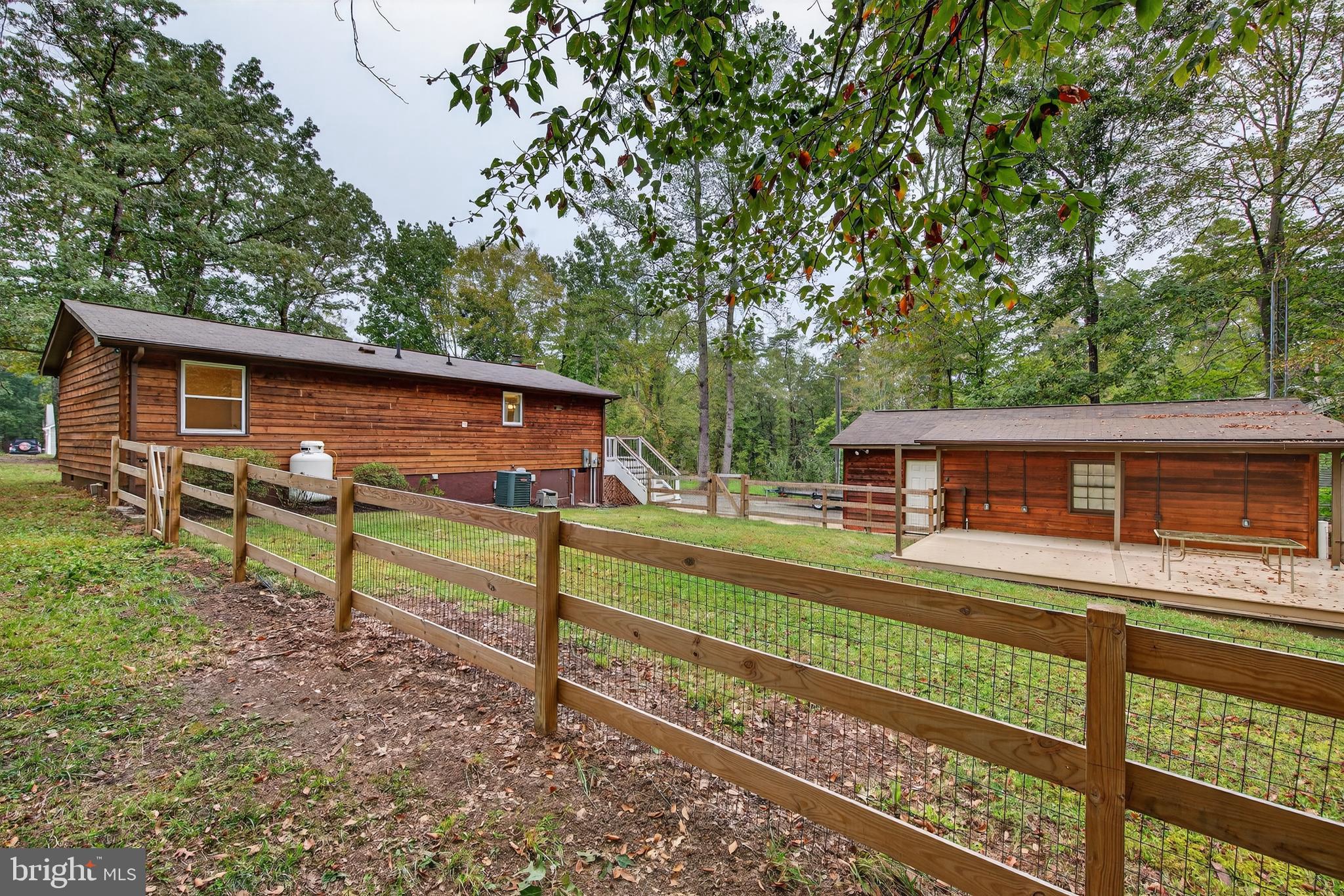 PINE HARBOUR - Residential