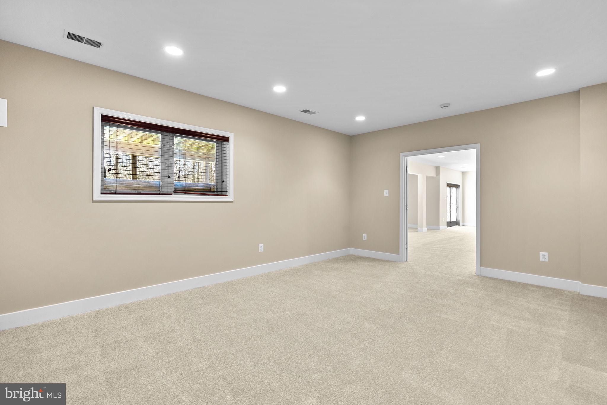 WINDSOR HILLS - Residential