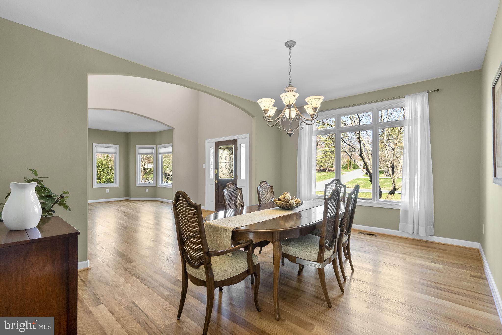 WINDSOR HILLS - Residential