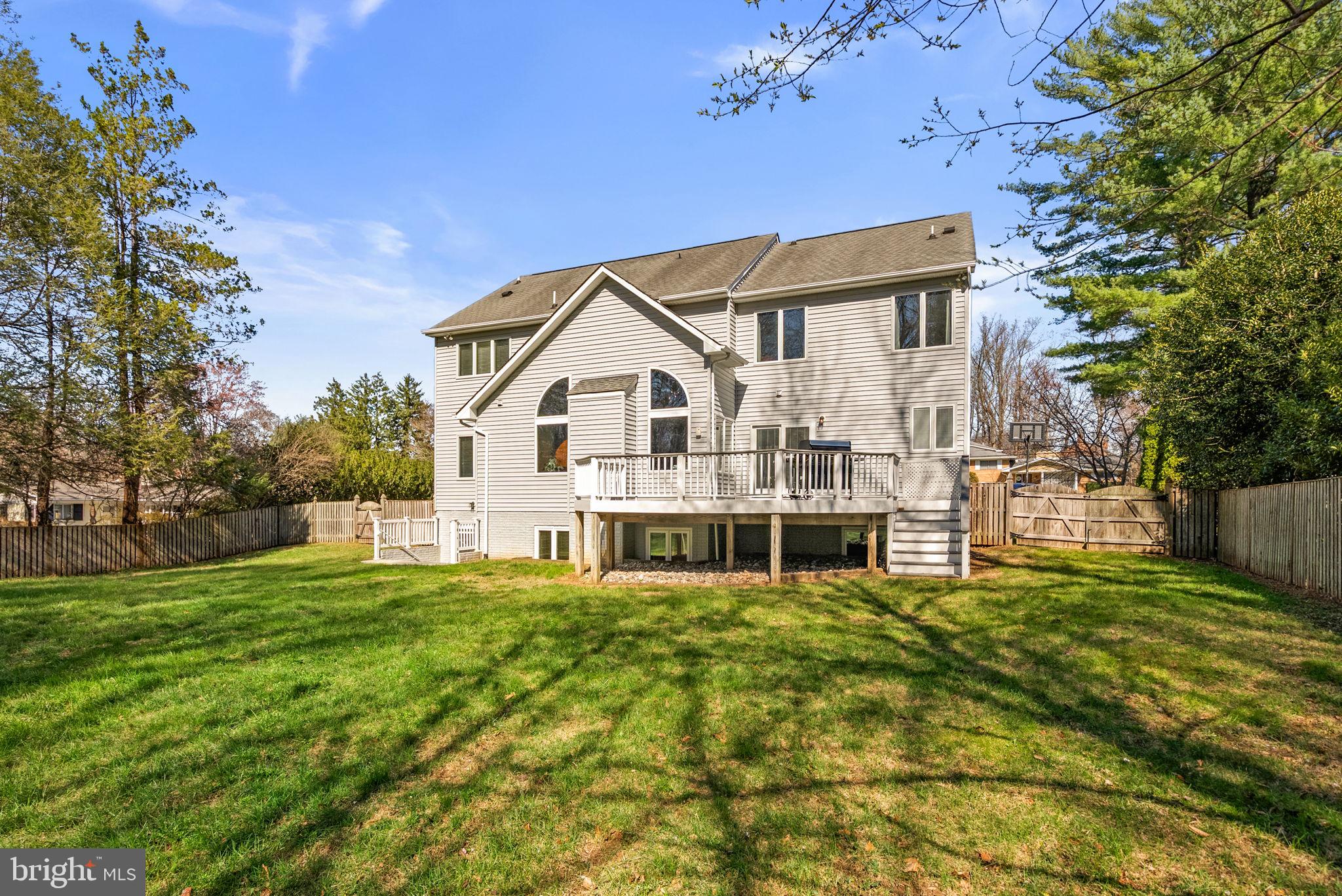 WINDSOR HILLS - Residential