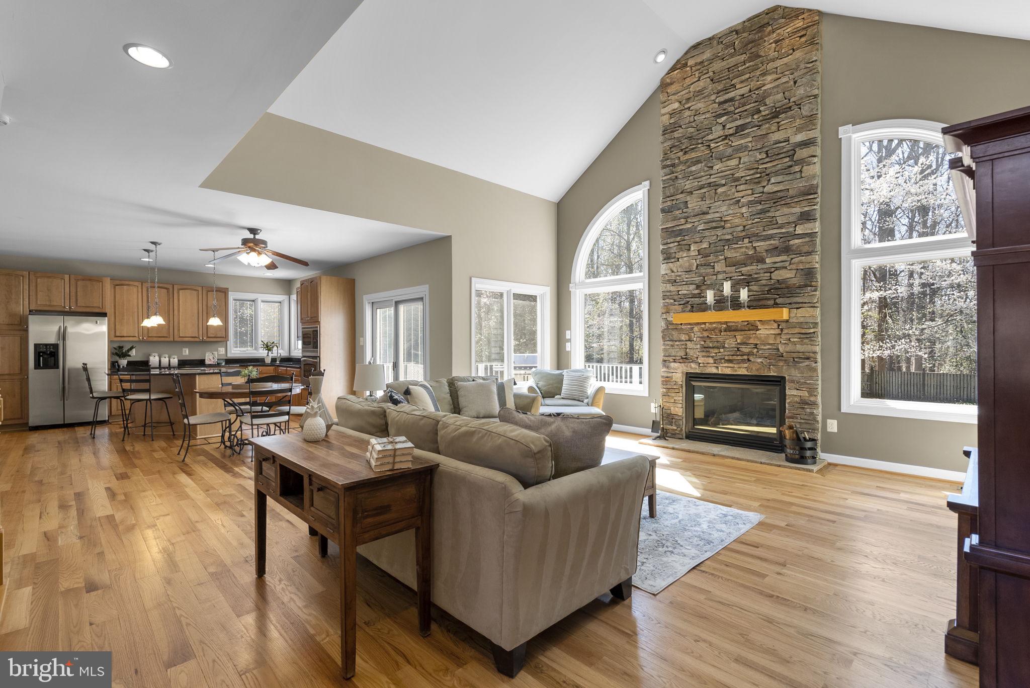 WINDSOR HILLS - Residential