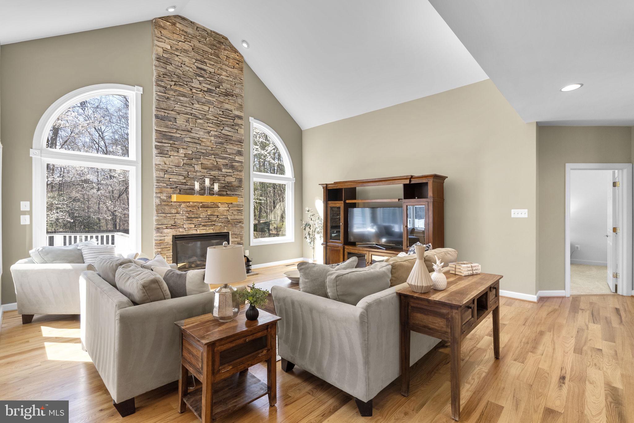 WINDSOR HILLS - Residential