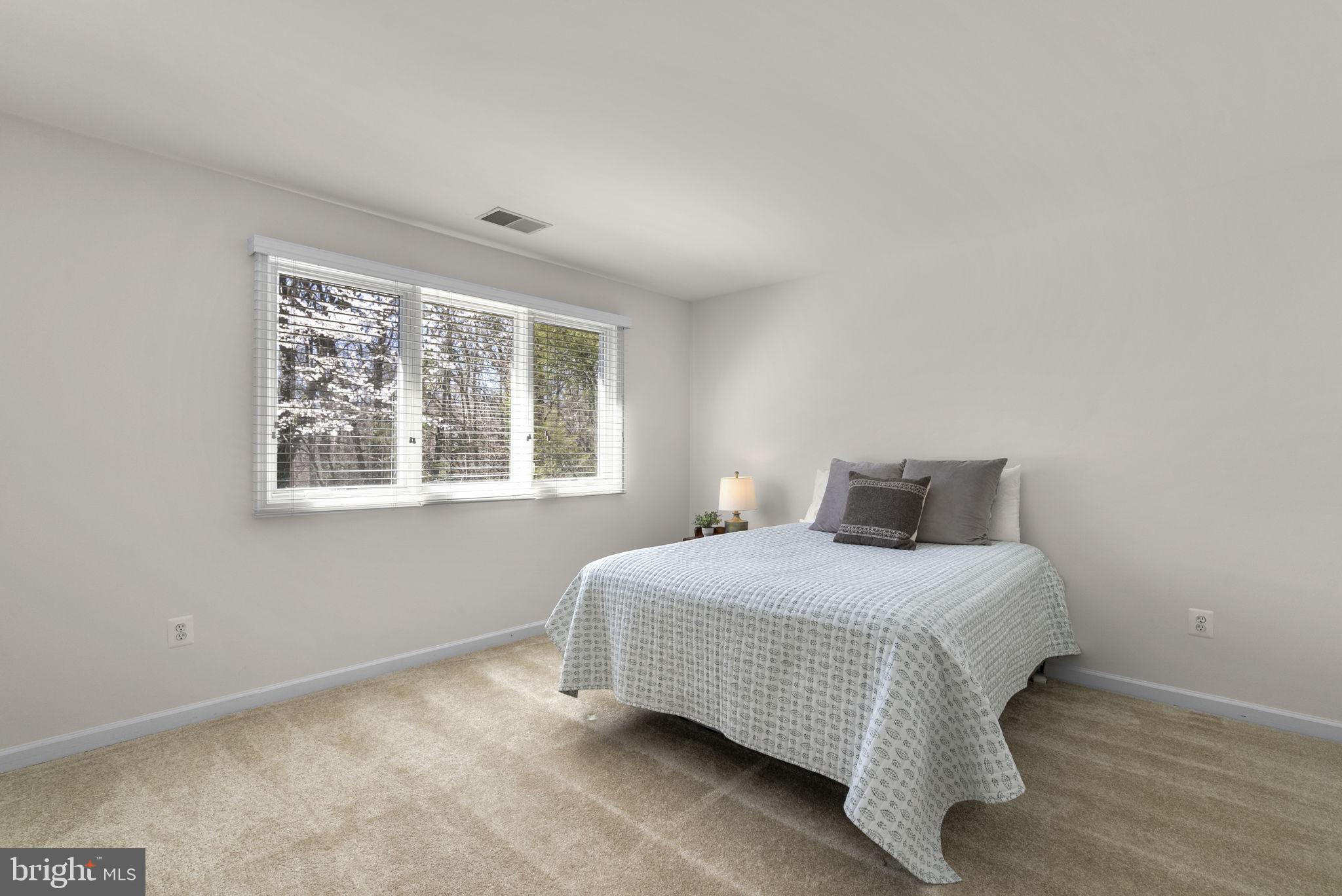 WINDSOR HILLS - Residential